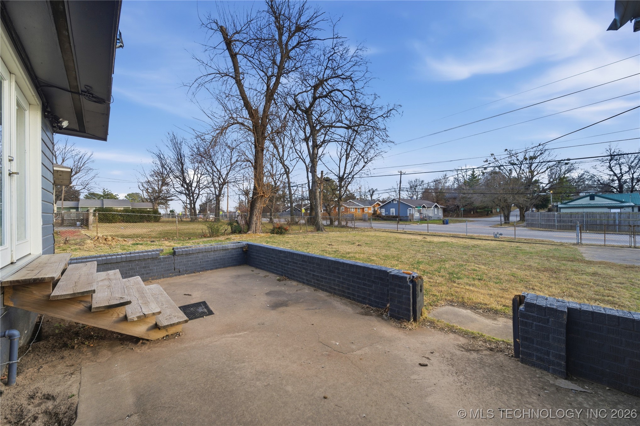 1740 W Fairview Street Property Photo 26