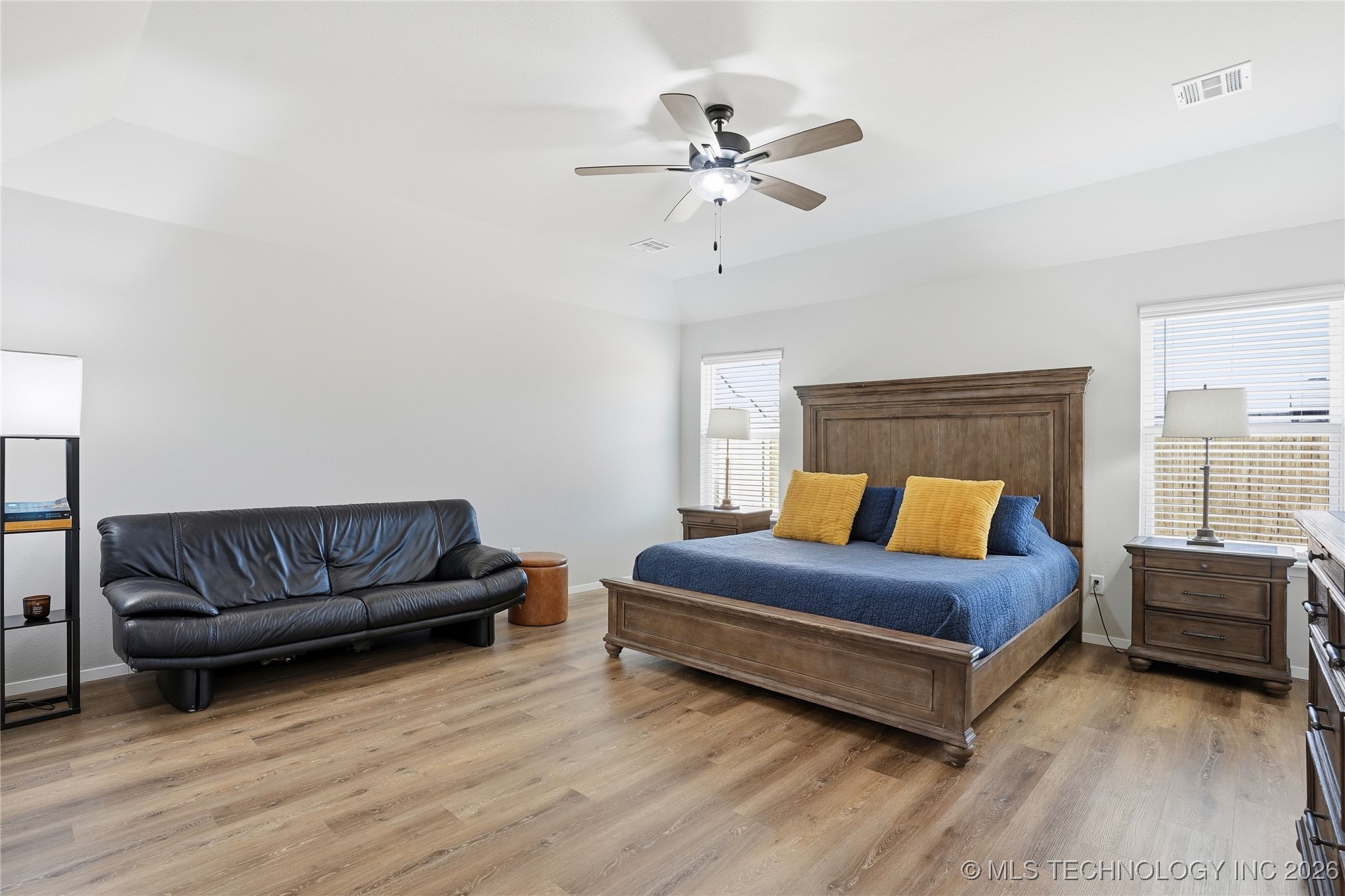 12425 S Maplewood Avenue Property Photo 20