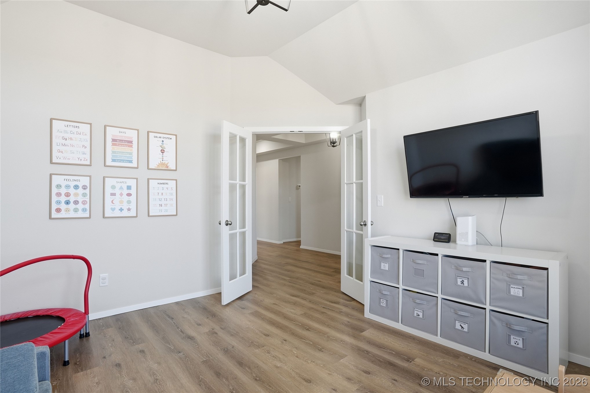 12425 S Maplewood Avenue Property Photo 35