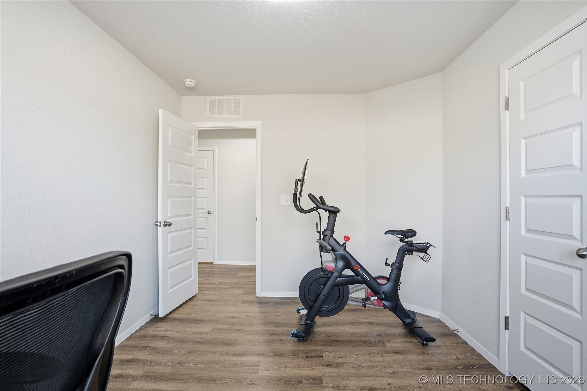 12425 S Maplewood Avenue Property Photo 37