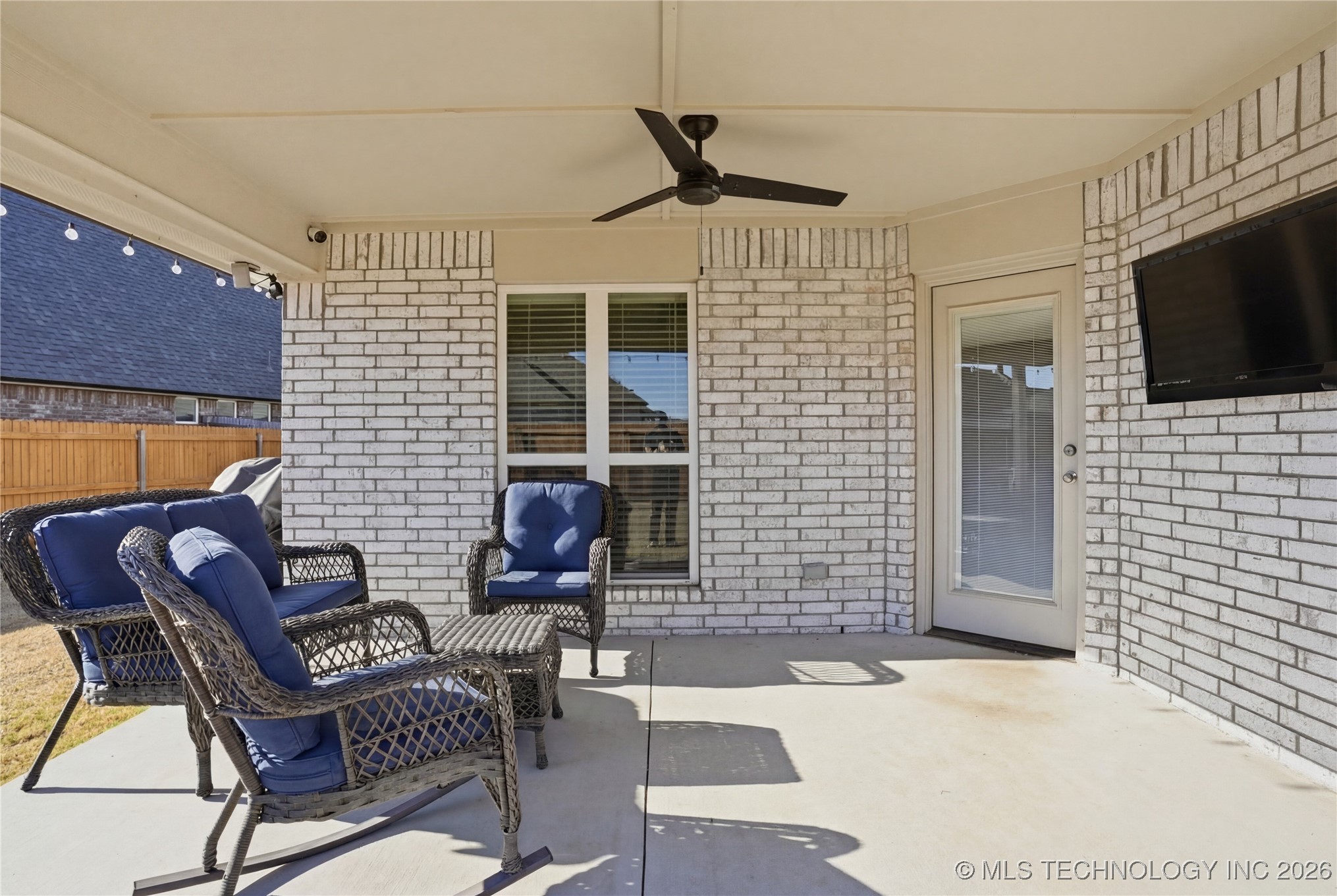 12425 S Maplewood Avenue Property Photo 50