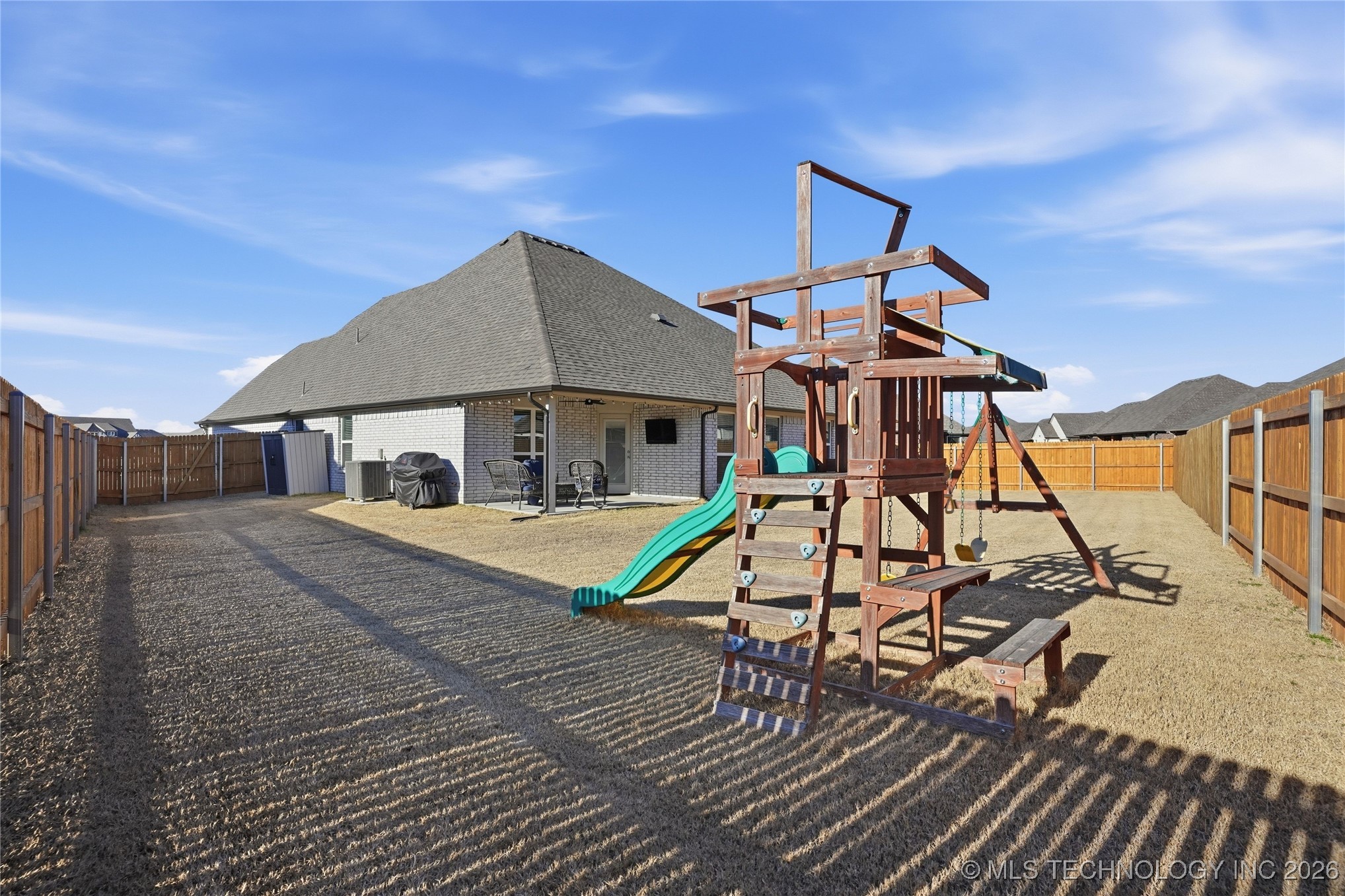 12425 S Maplewood Avenue Property Photo 55