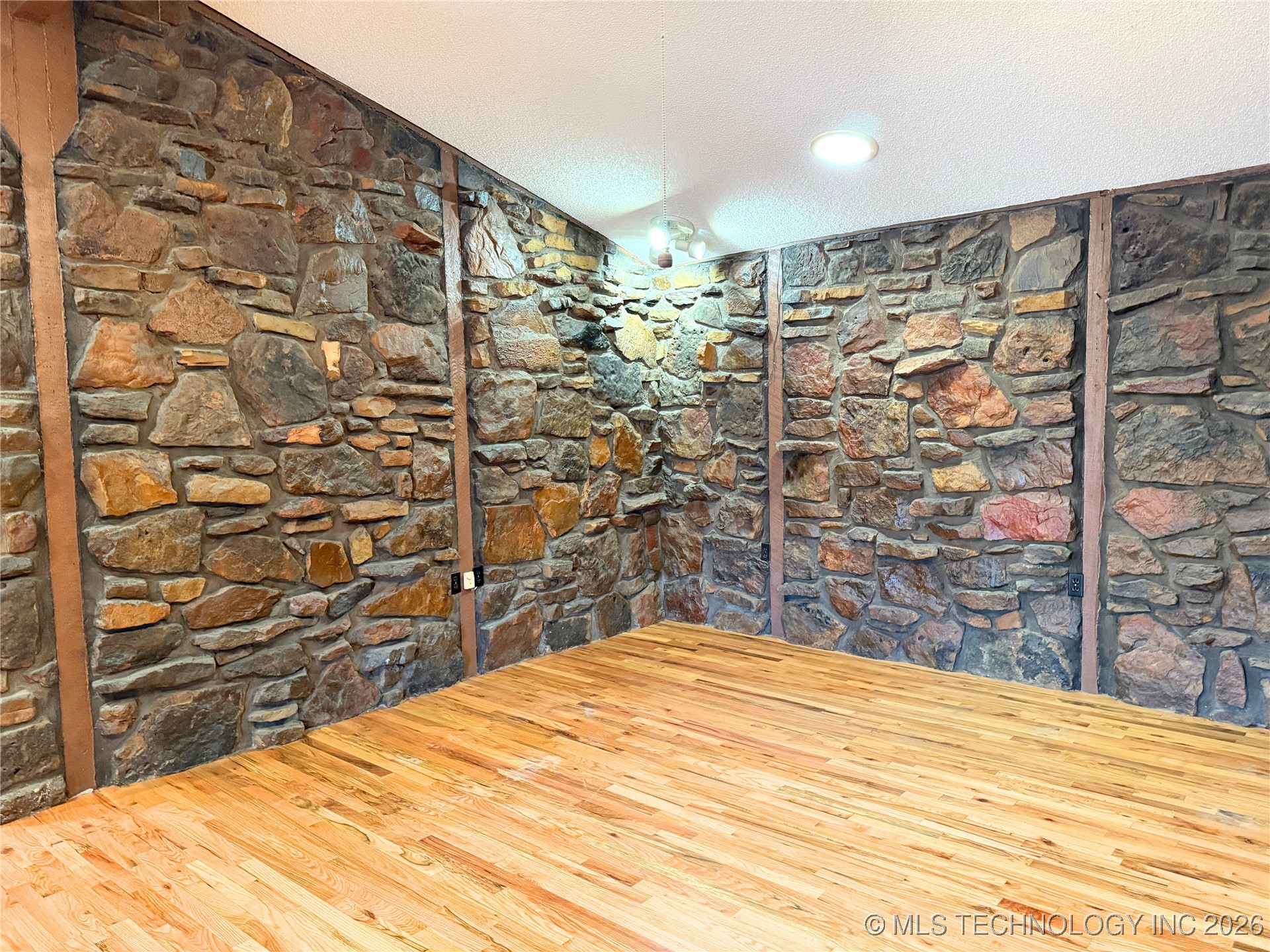 8300 S 193rd West Avenue Property Photo 10