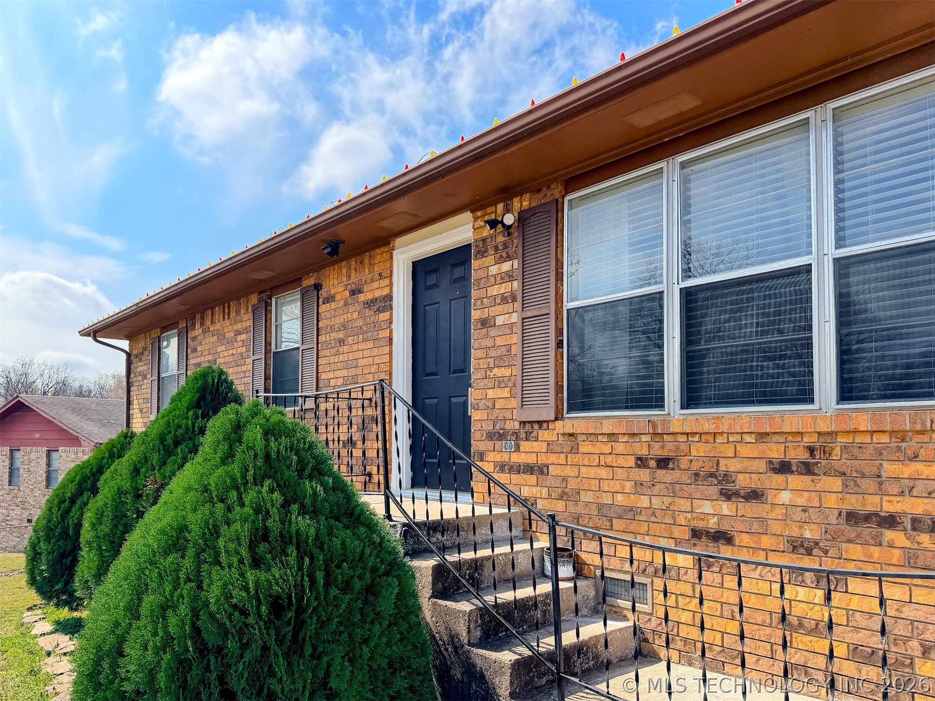 21887 Coffee Hollow Road Property Photo 5