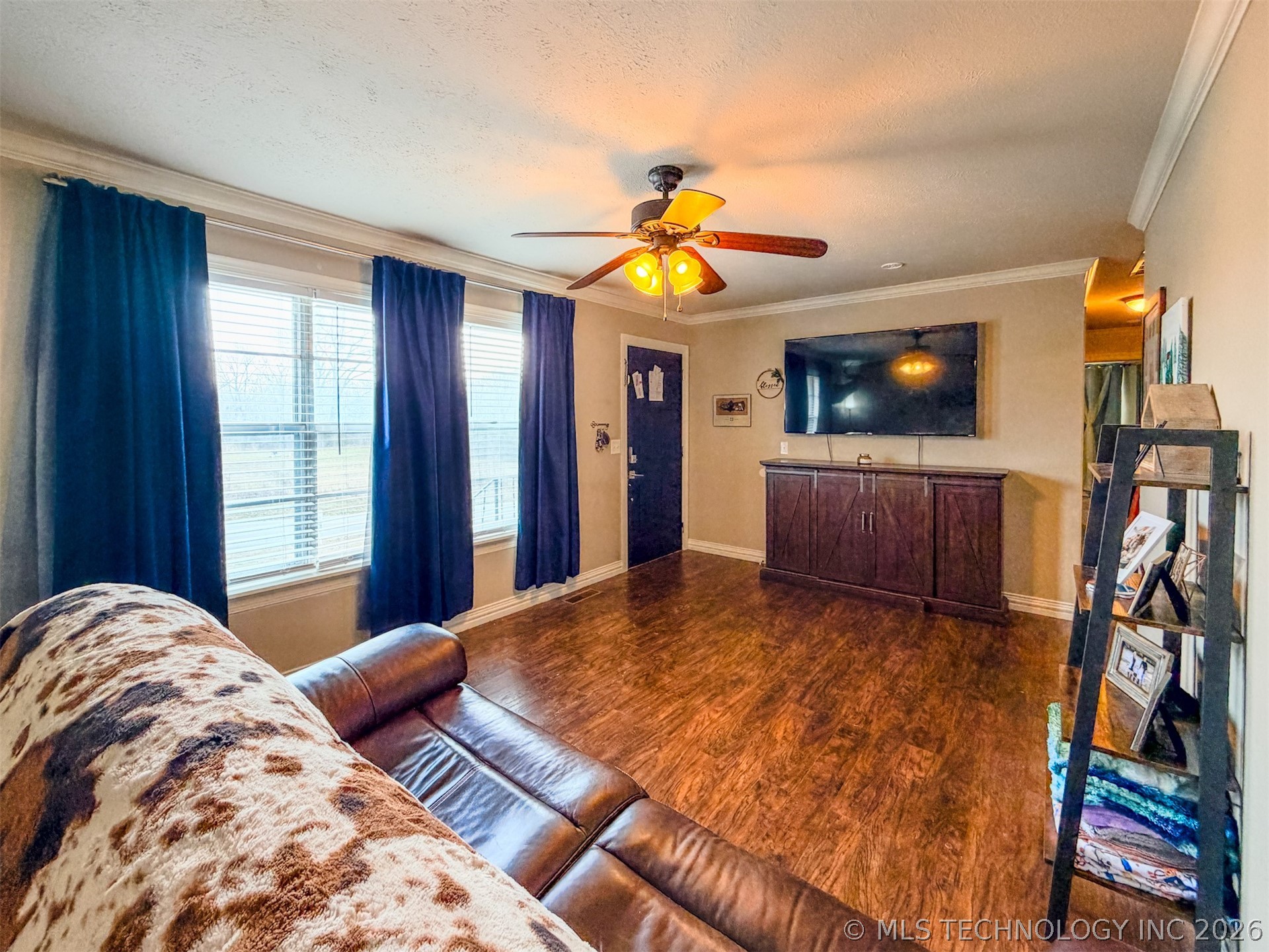 21887 Coffee Hollow Road Property Photo 11