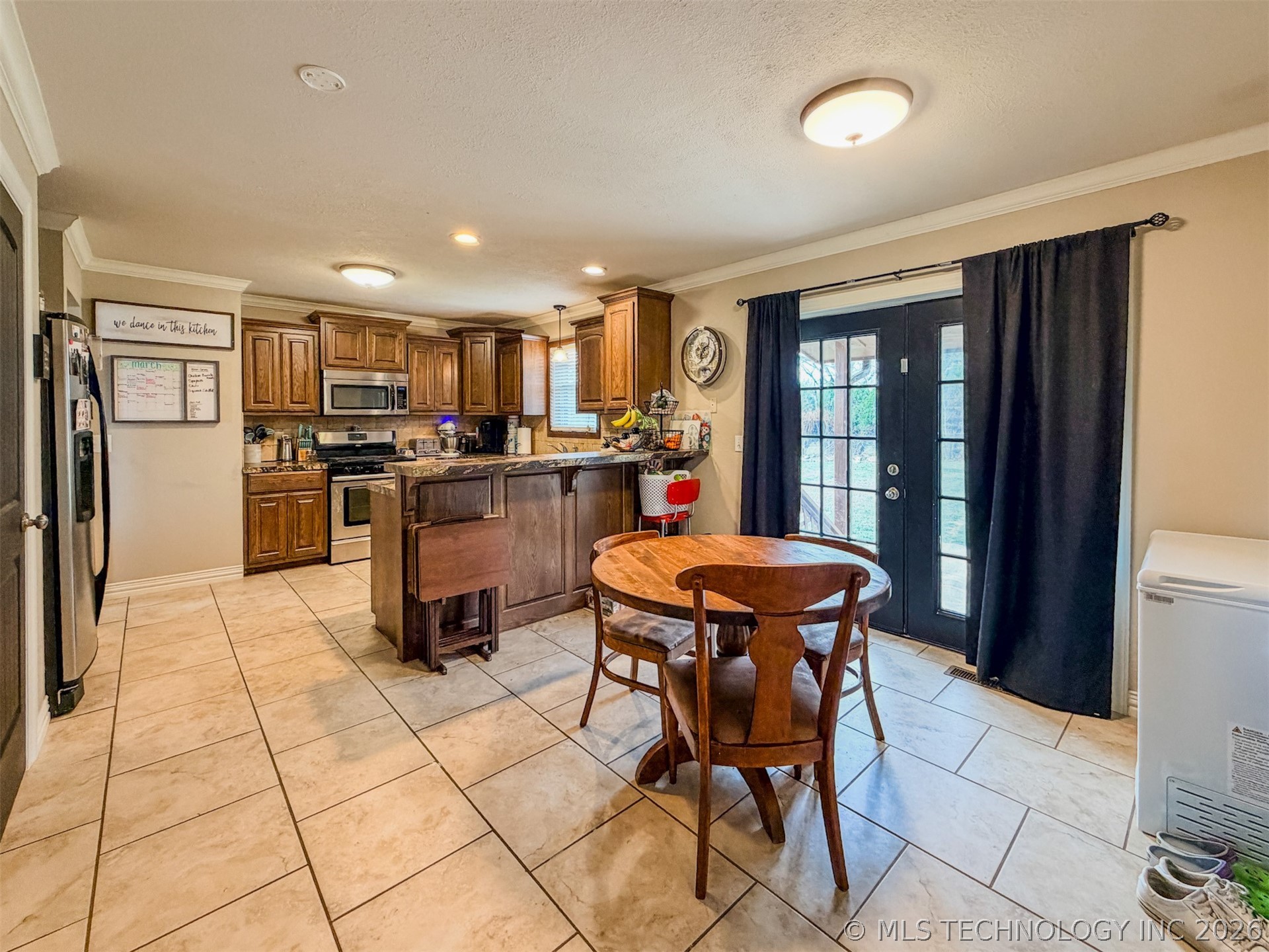 21887 Coffee Hollow Road Property Photo 21