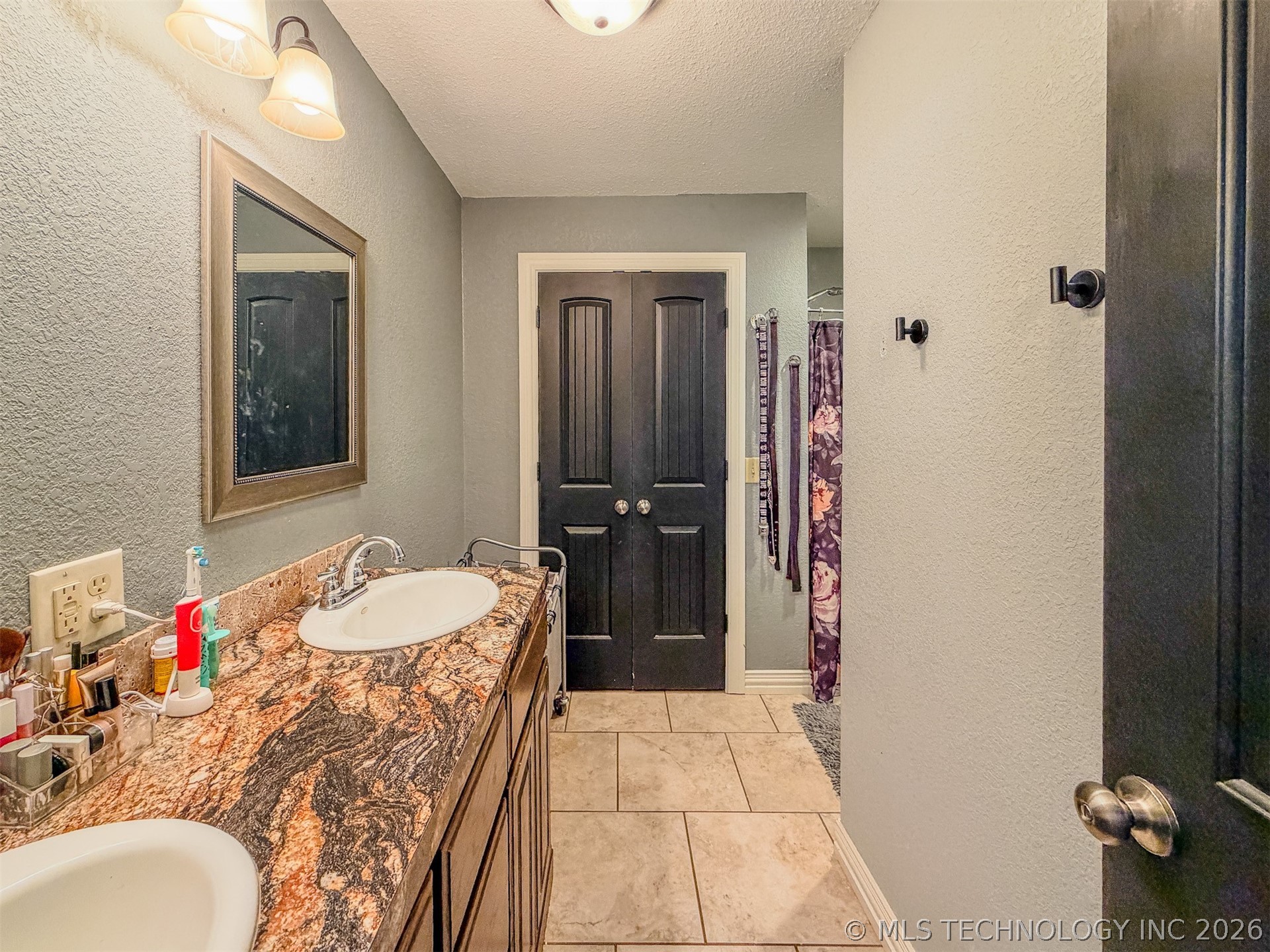 21887 Coffee Hollow Road Property Photo 31