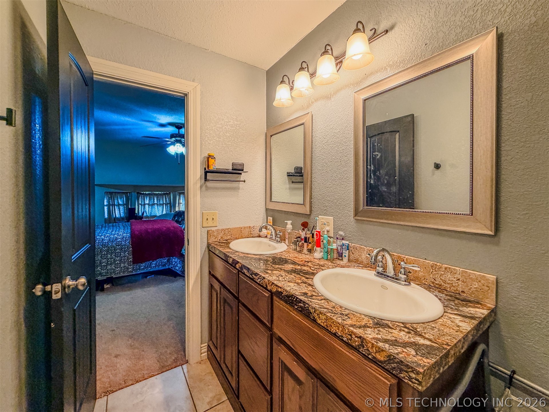 21887 Coffee Hollow Road Property Photo 32