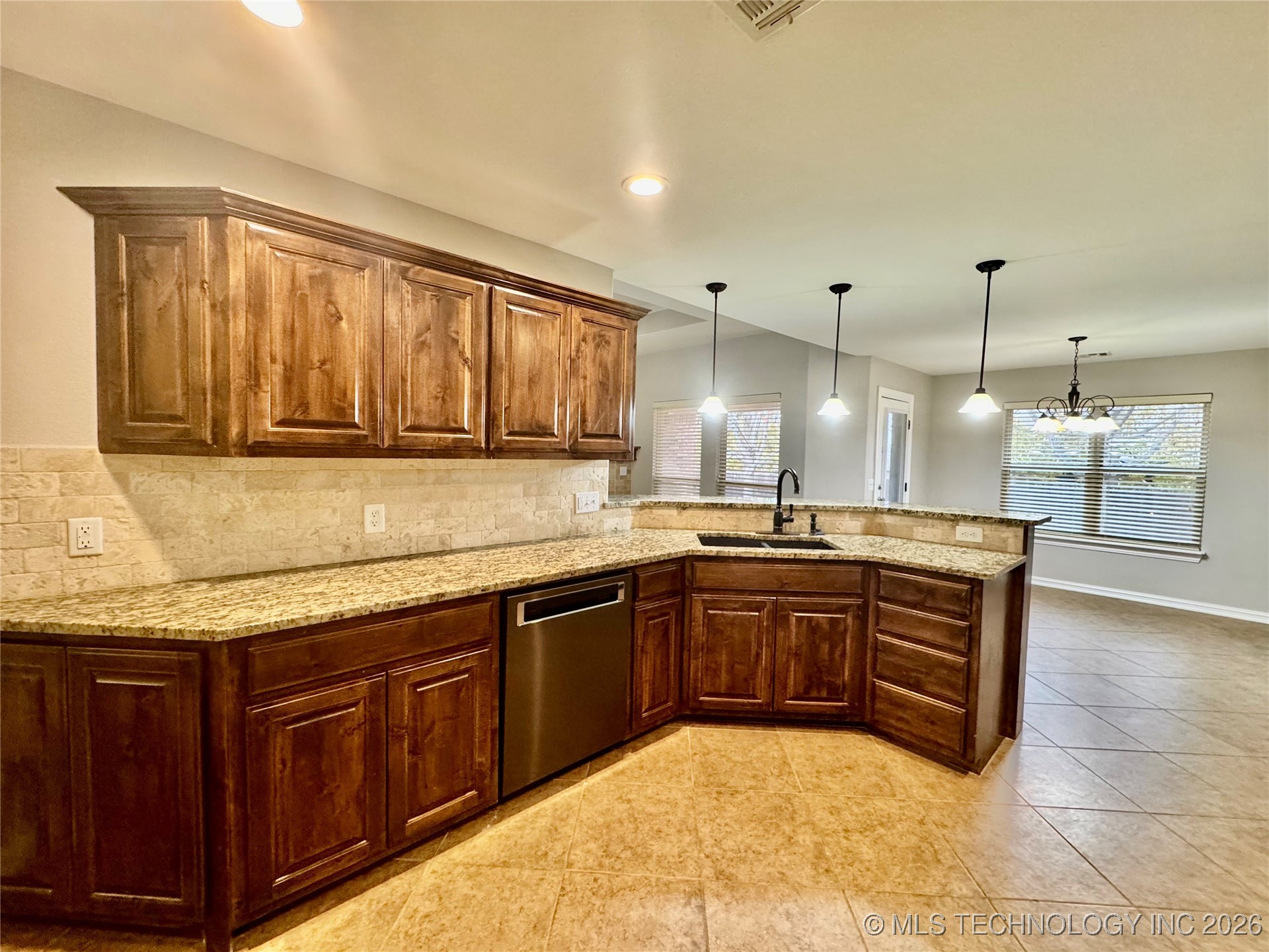 9206 N 95th East Place Property Photo 24