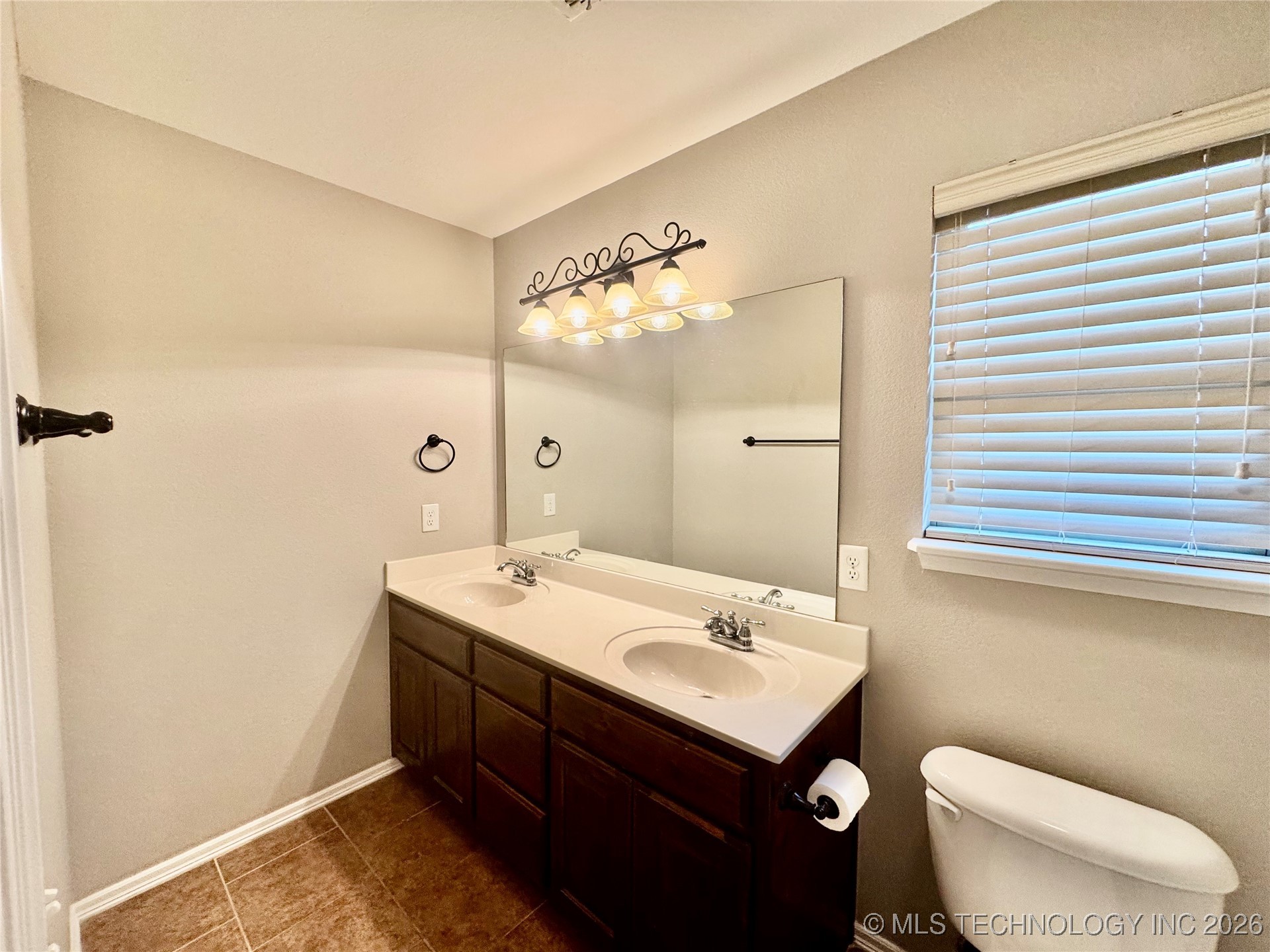 9206 N 95th East Place Property Photo 34