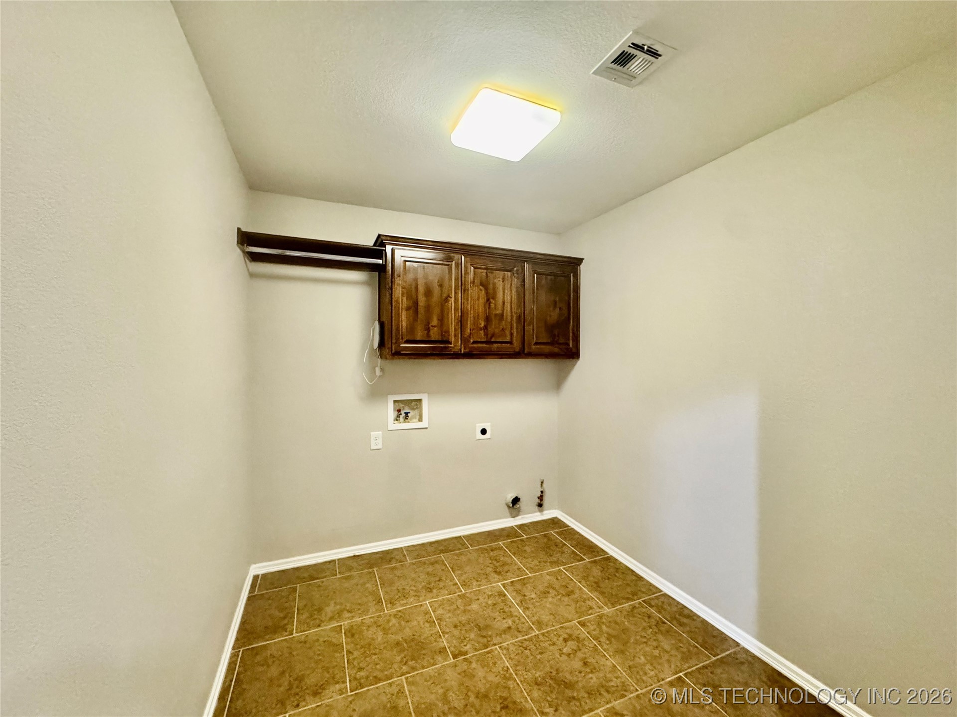 9206 N 95th East Place Property Photo 41