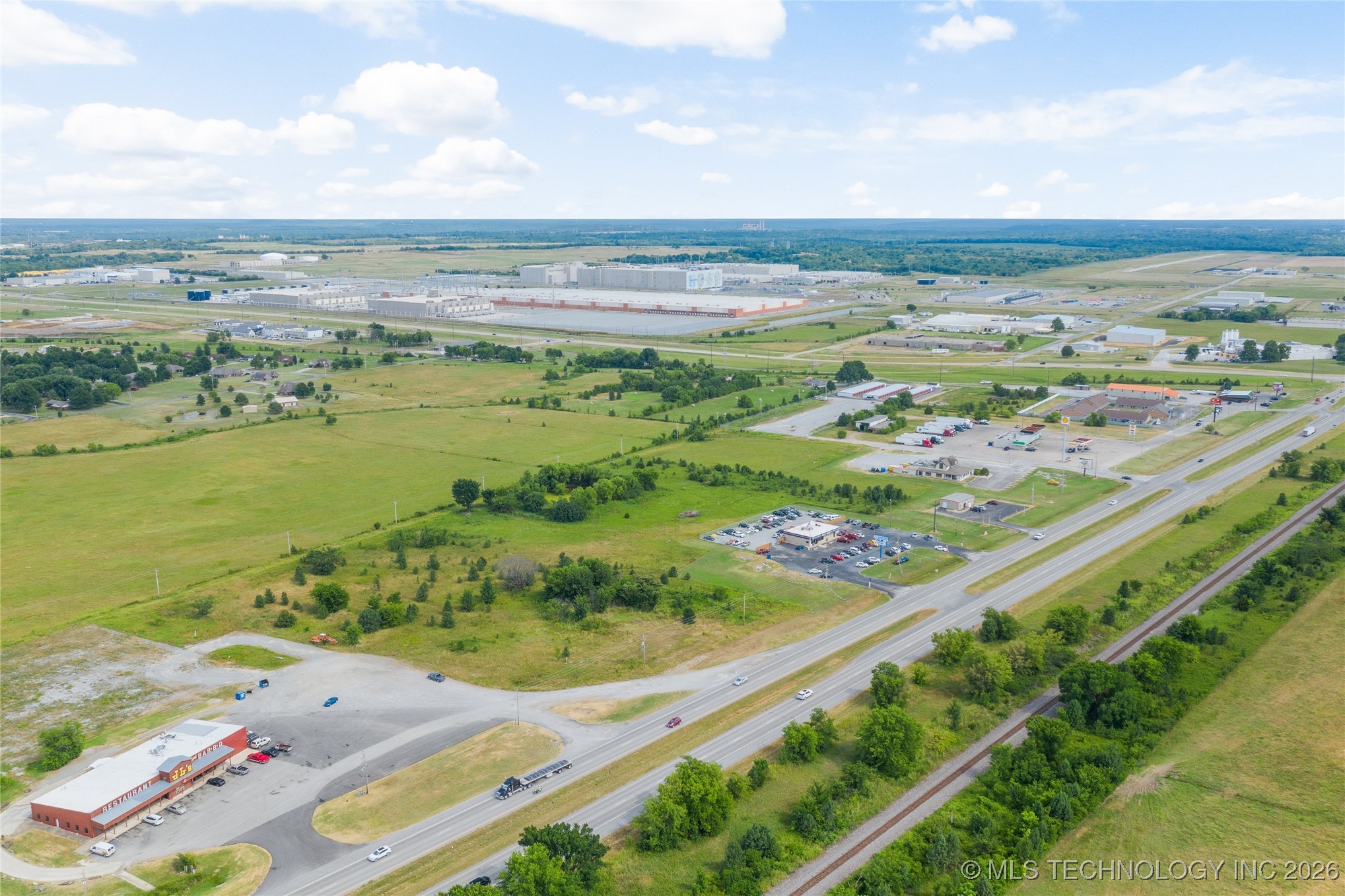 S Mill Street Property Photo 4