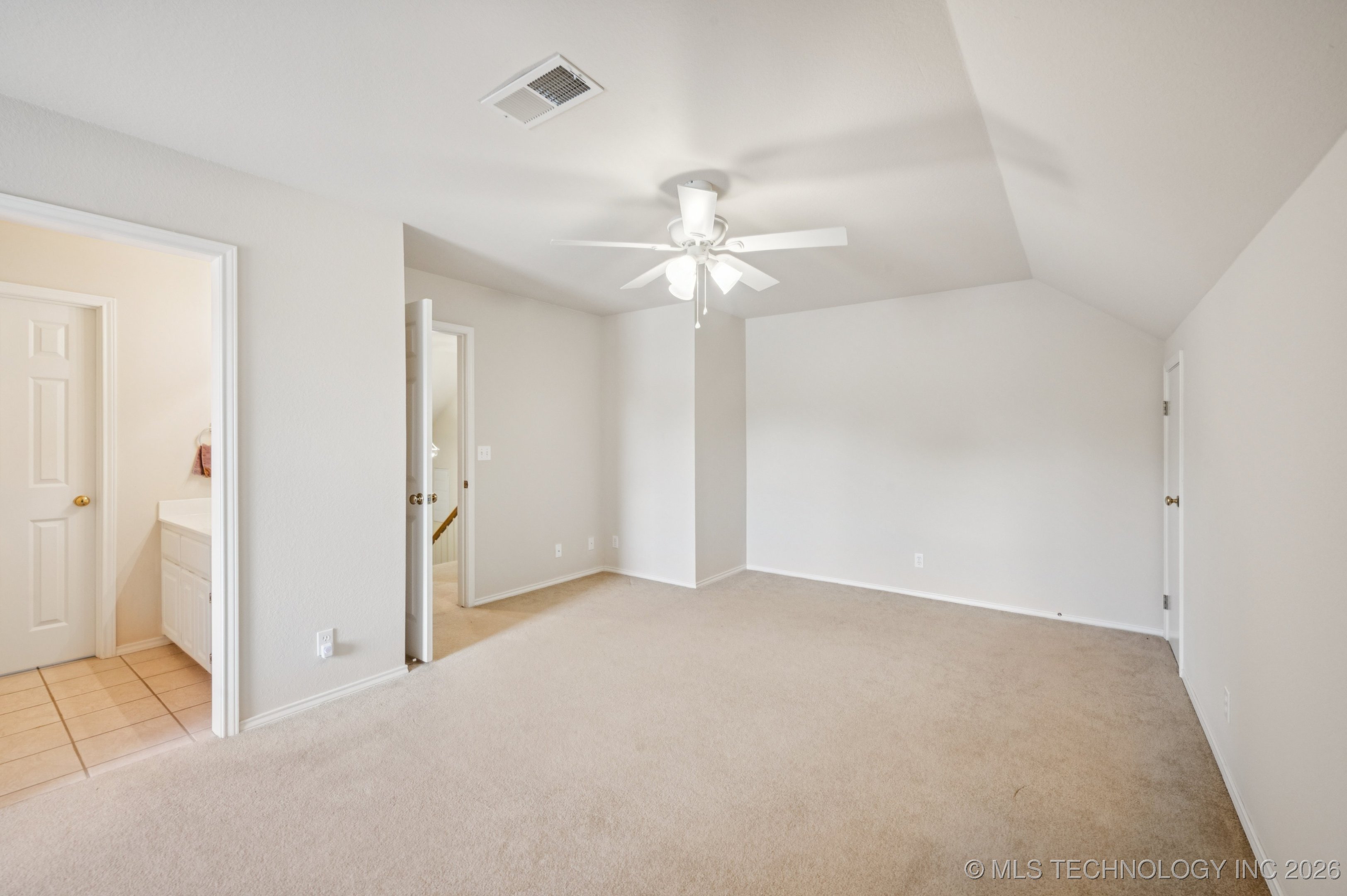 9400 N 138th East Avenue Property Photo 31