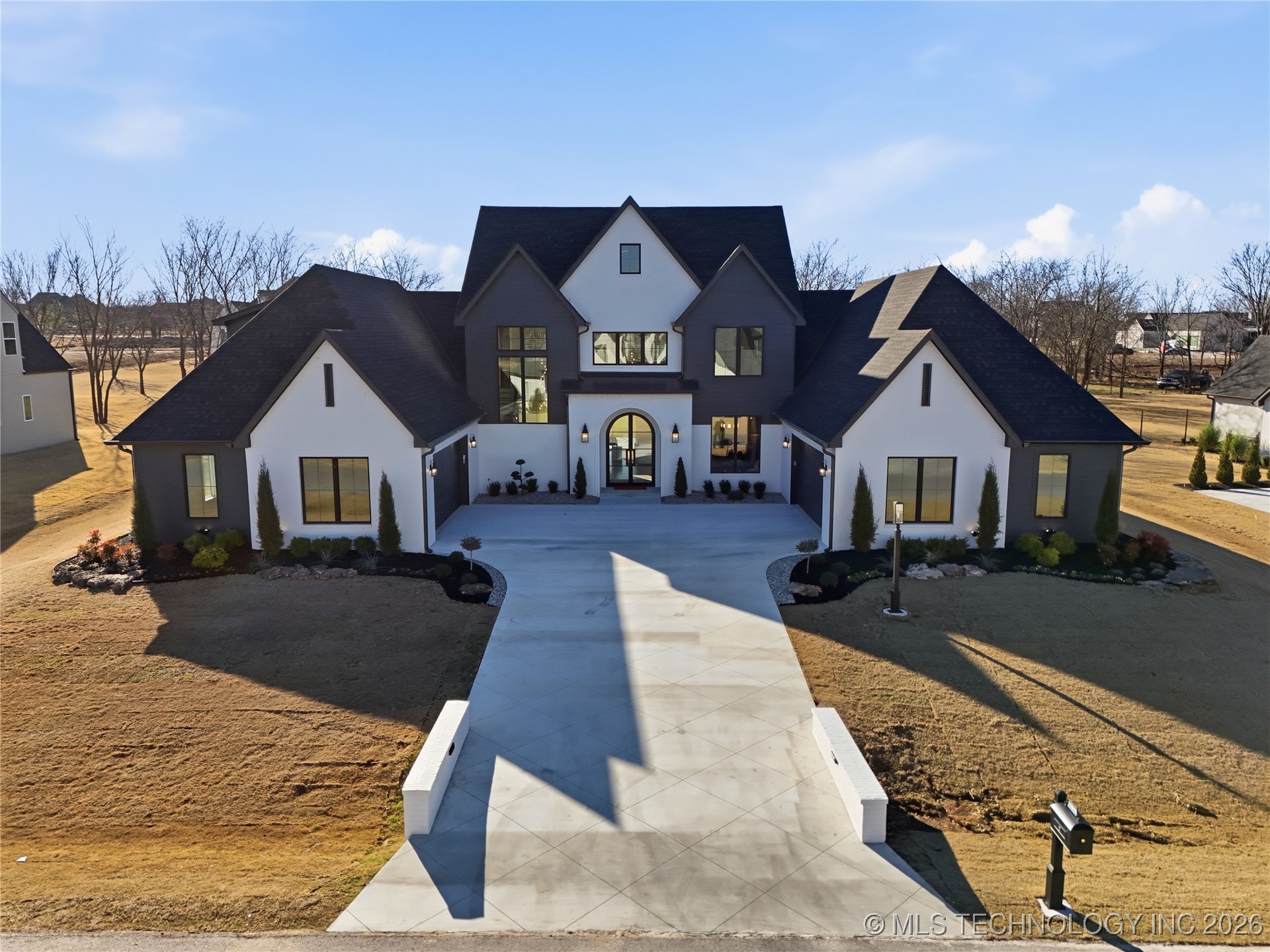 17802 E Patriot Drive Property Photo 1