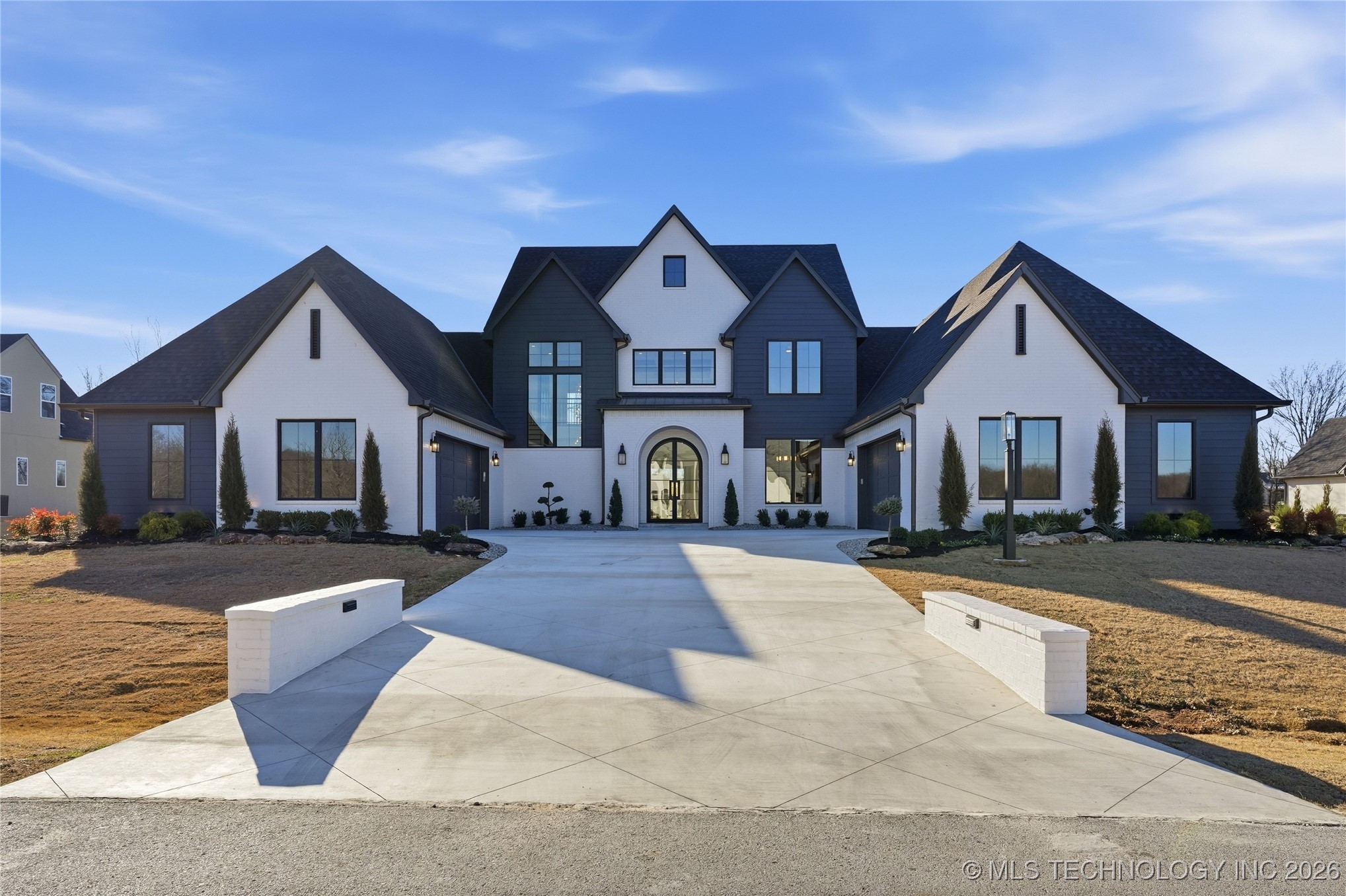 17802 E Patriot Drive Property Photo 2