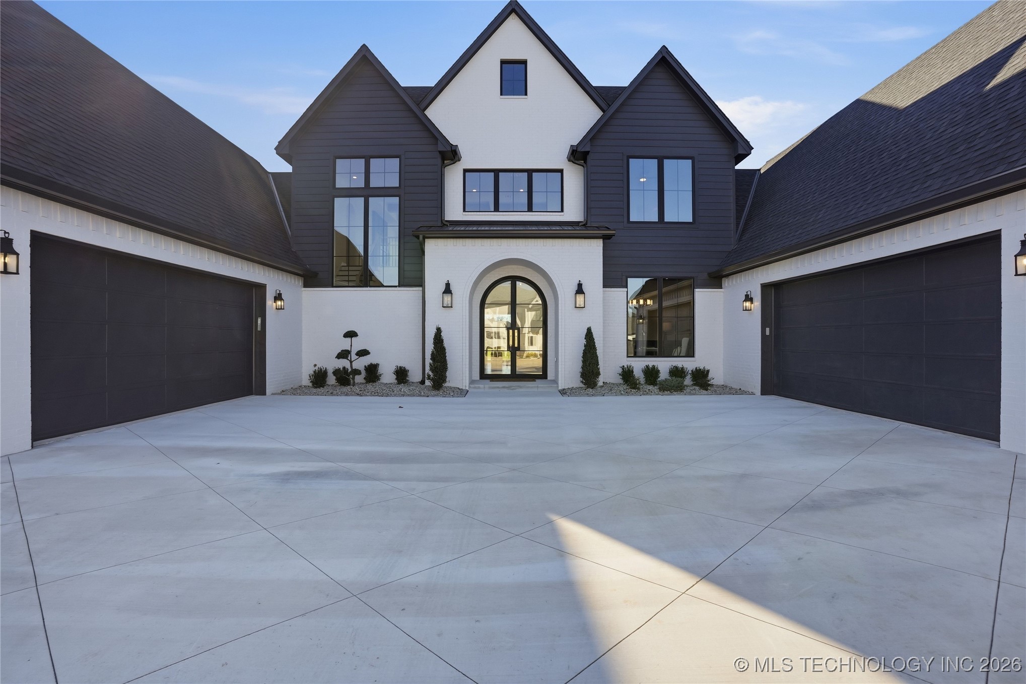 17802 E Patriot Drive Property Photo 4