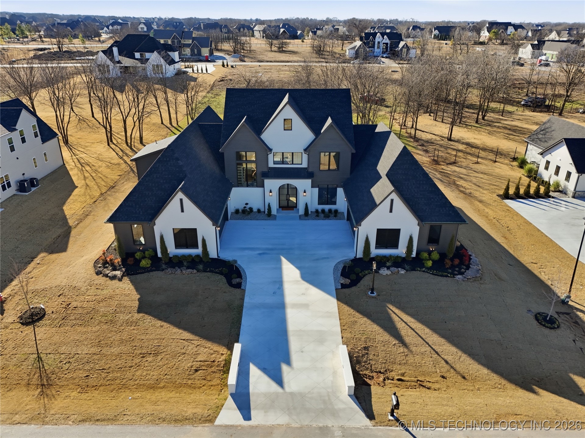 17802 E Patriot Drive Property Photo 6