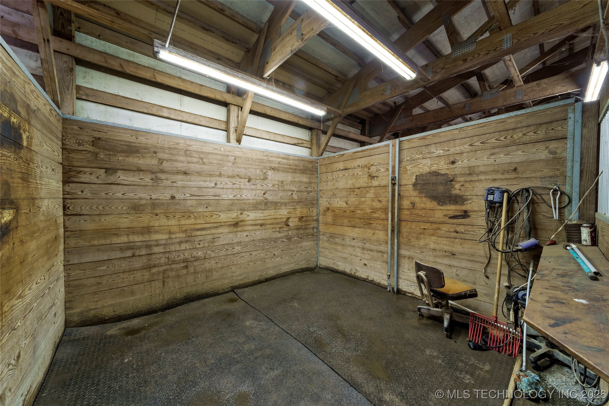 55613 E 260 Road Property Photo 16