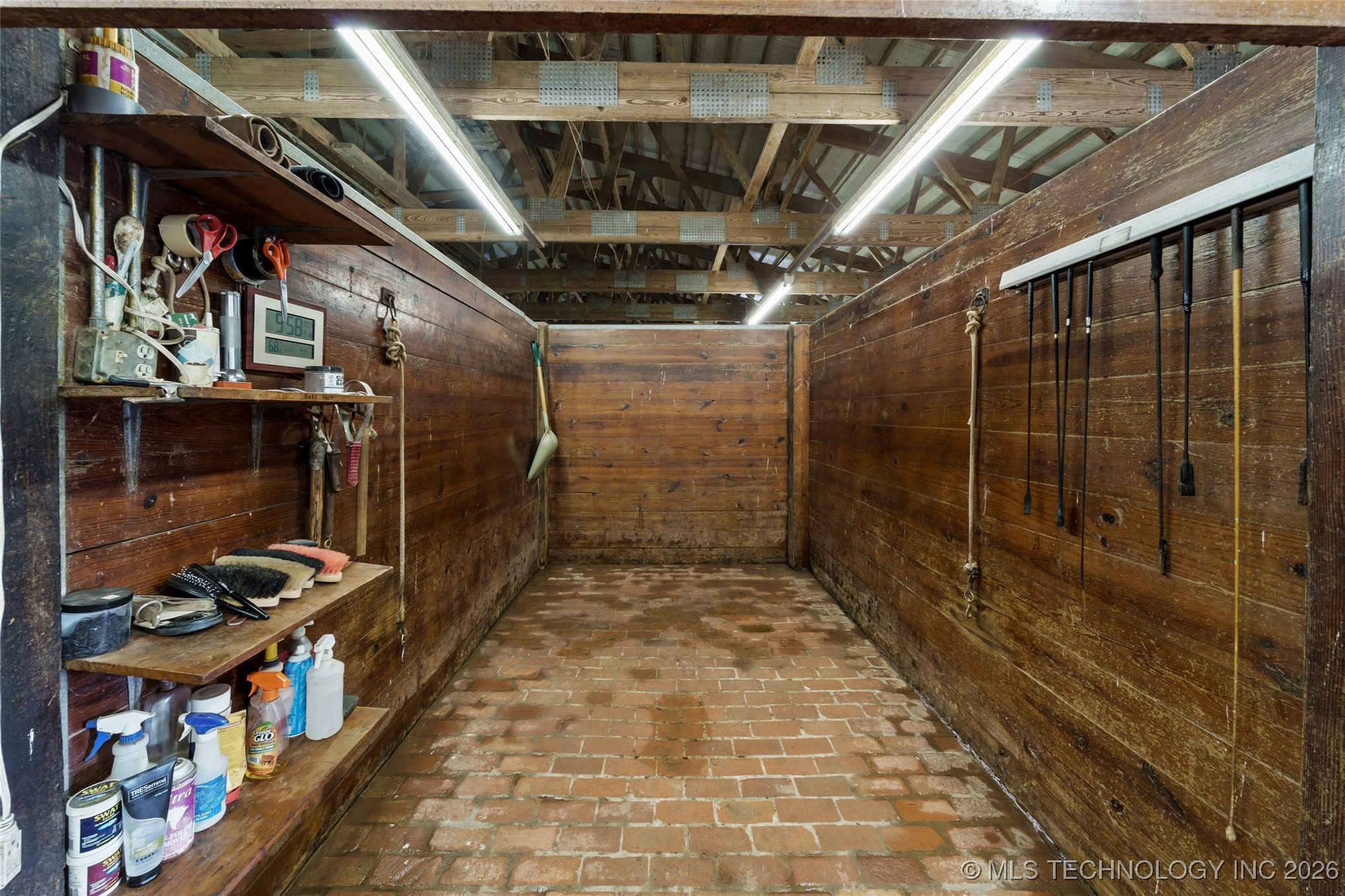 55613 E 260 Road Property Photo 18