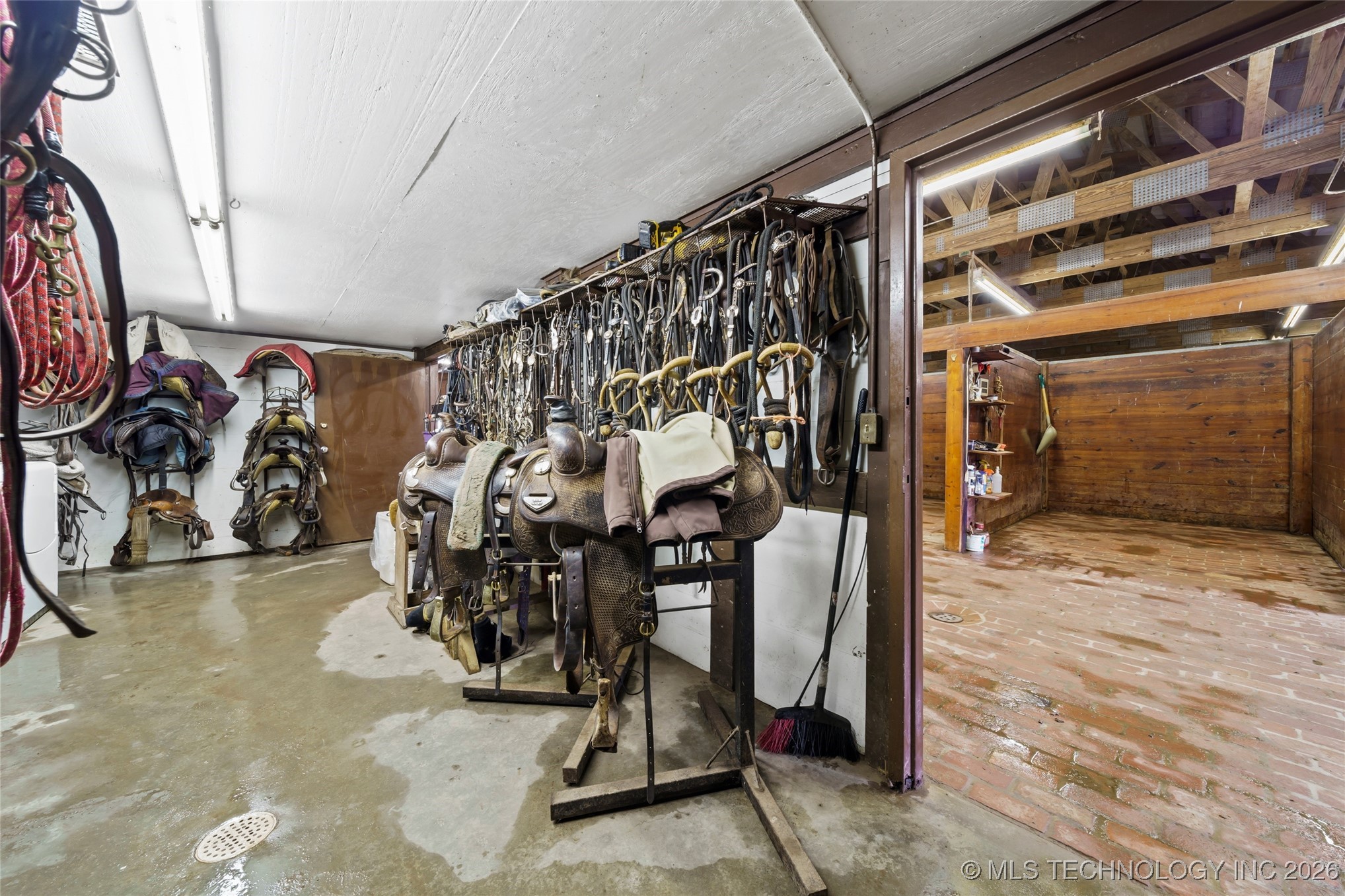 55613 E 260 Road Property Photo 23