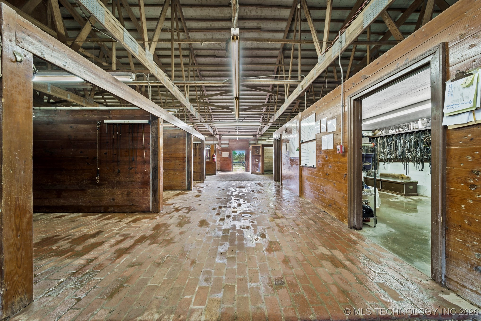 55613 E 260 Road Property Photo 24