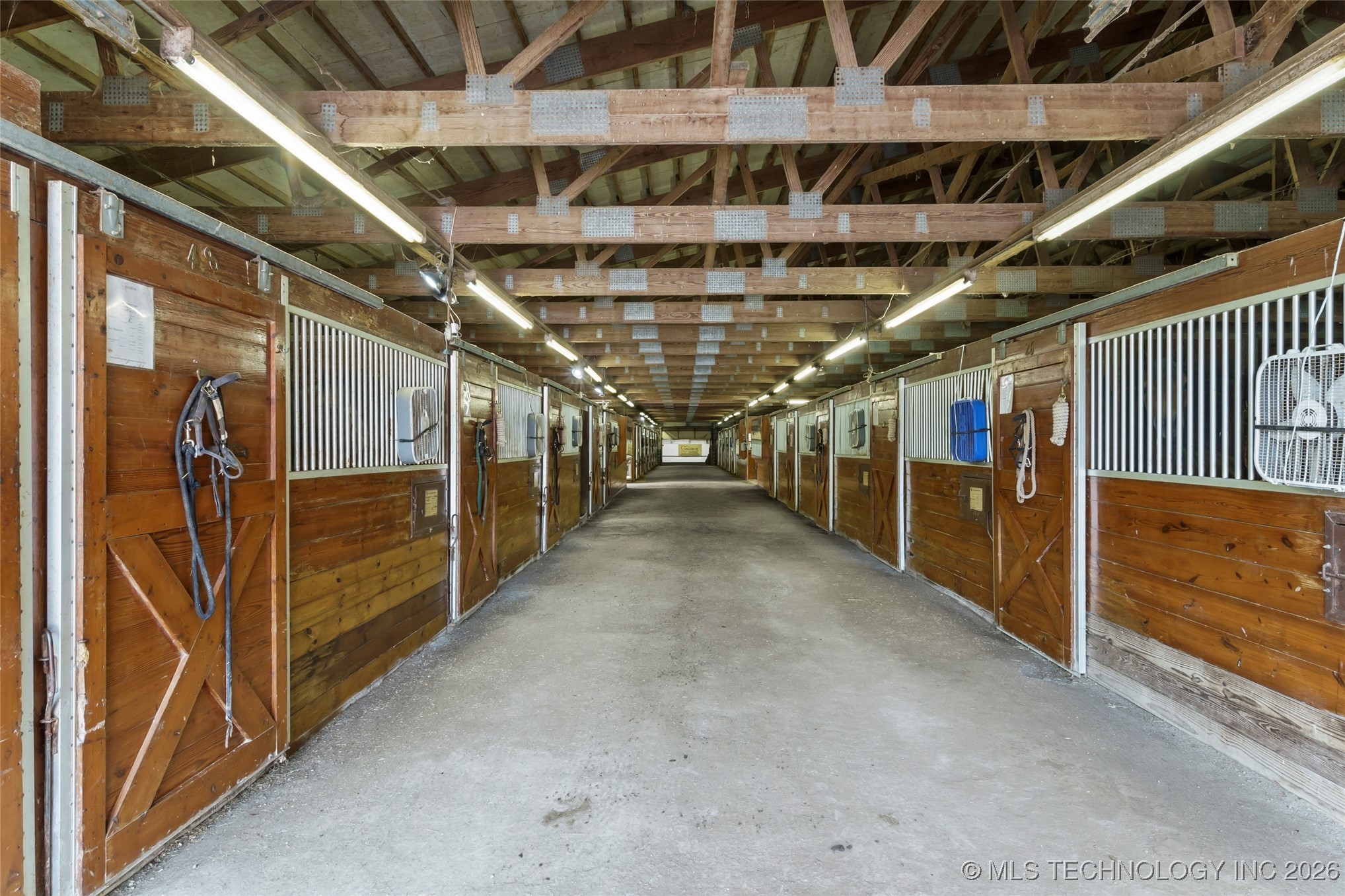 55613 E 260 Road Property Photo 28