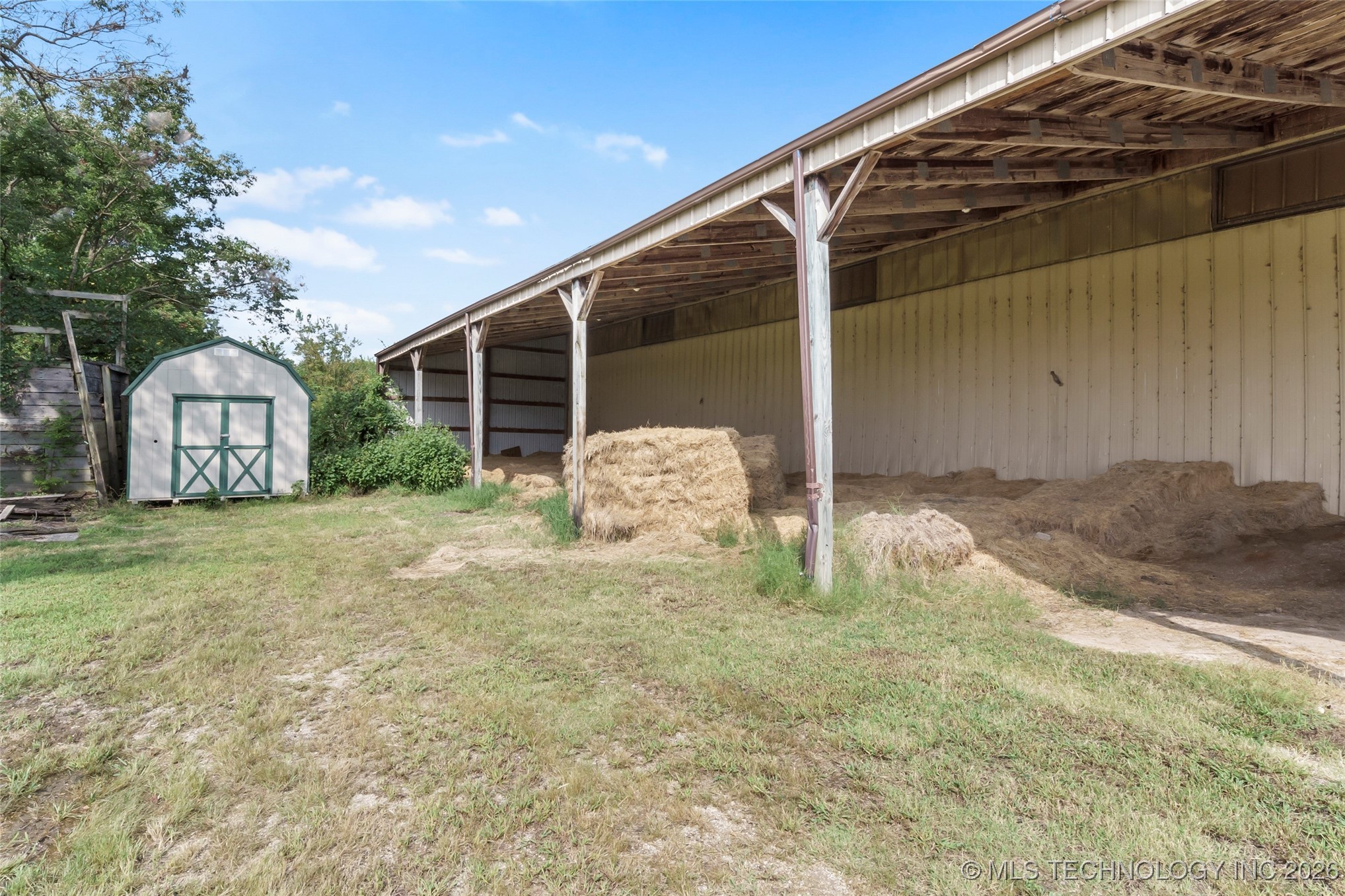 55613 E 260 Road Property Photo 31