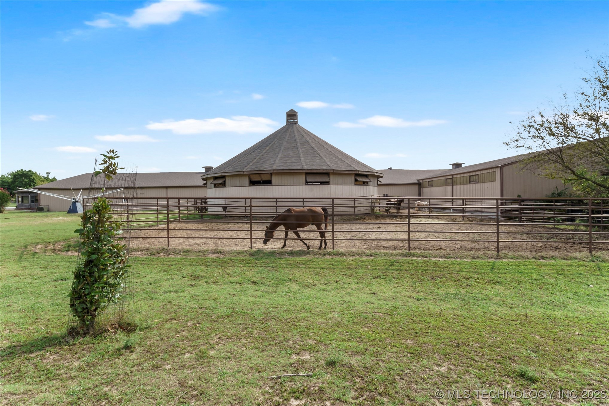 55613 E 260 Road Property Photo 40