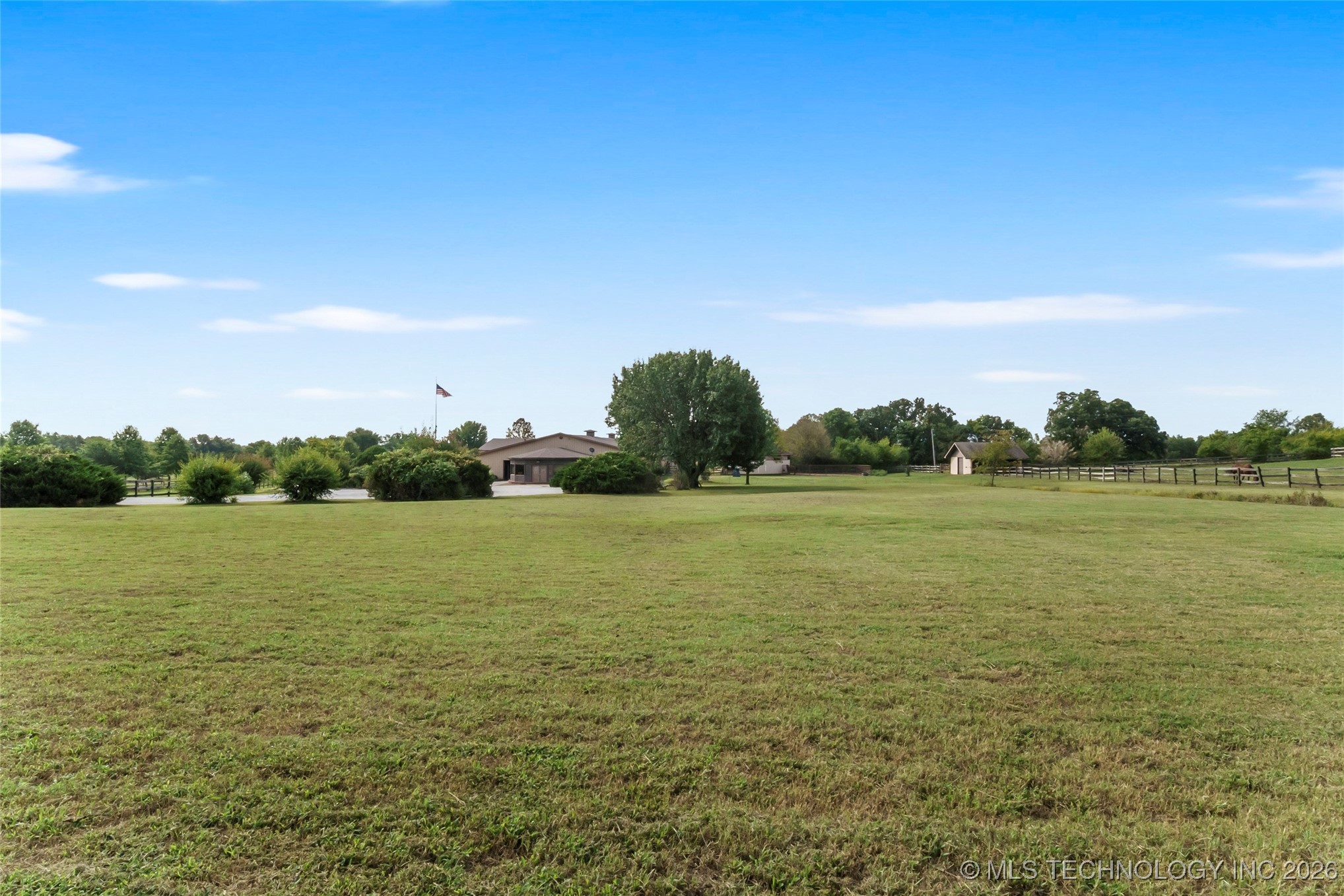 55613 E 260 Road Property Photo 48