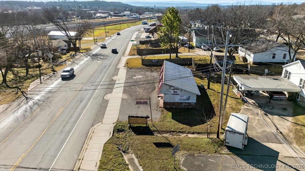 100 W 1st Property Photo 15