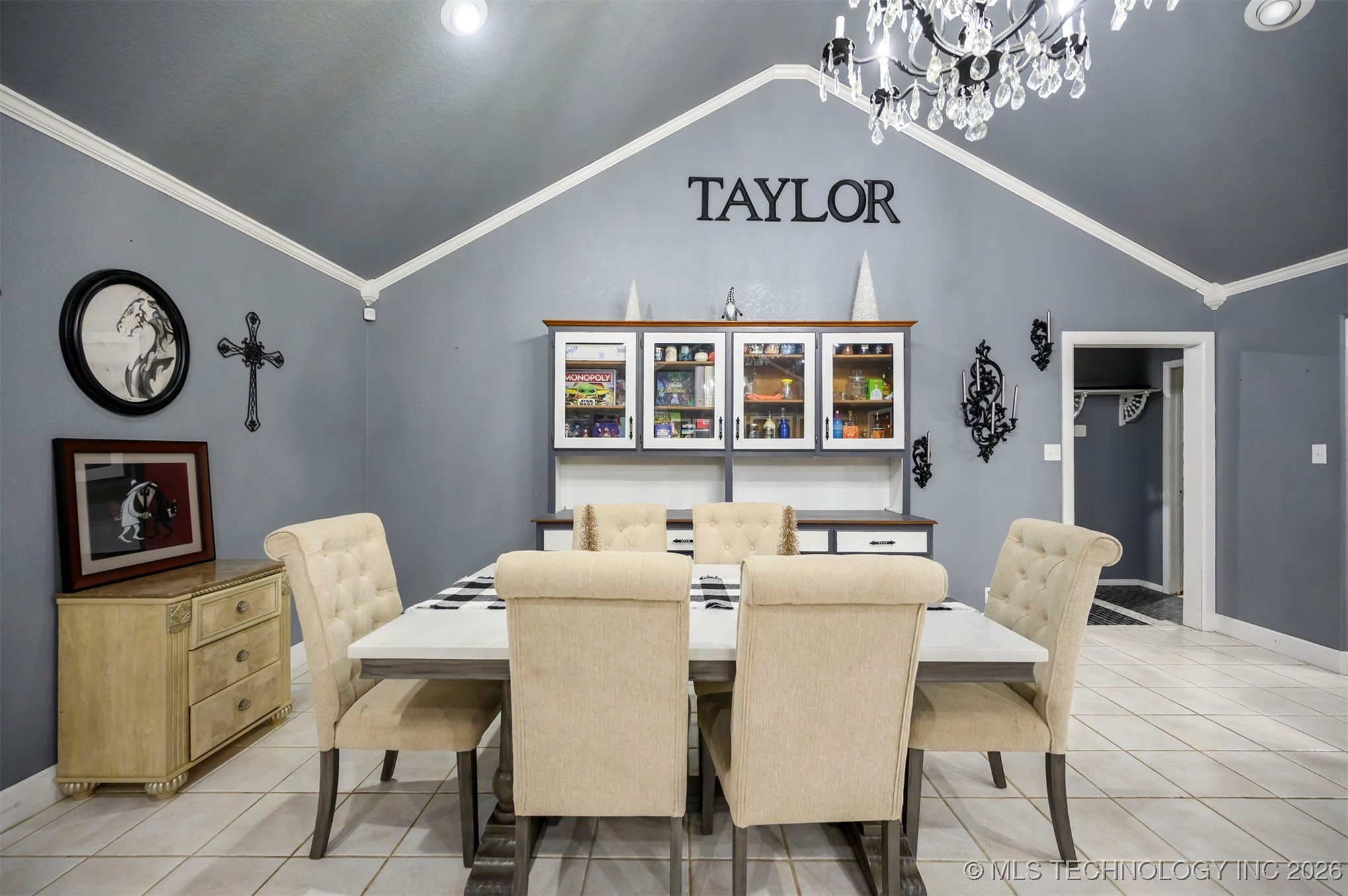 273 Main Street Property Photo 9