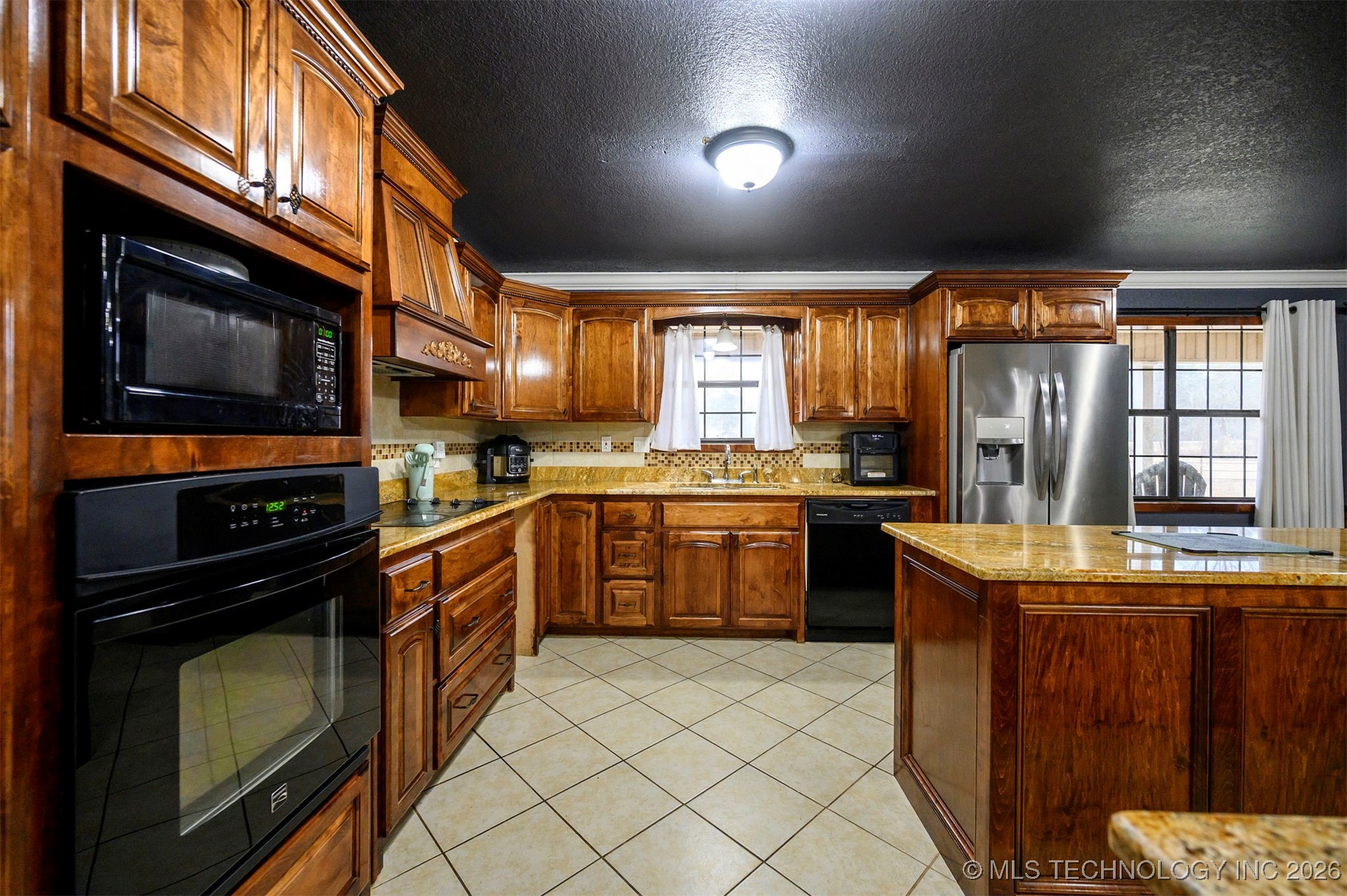 273 Main Street Property Photo 13