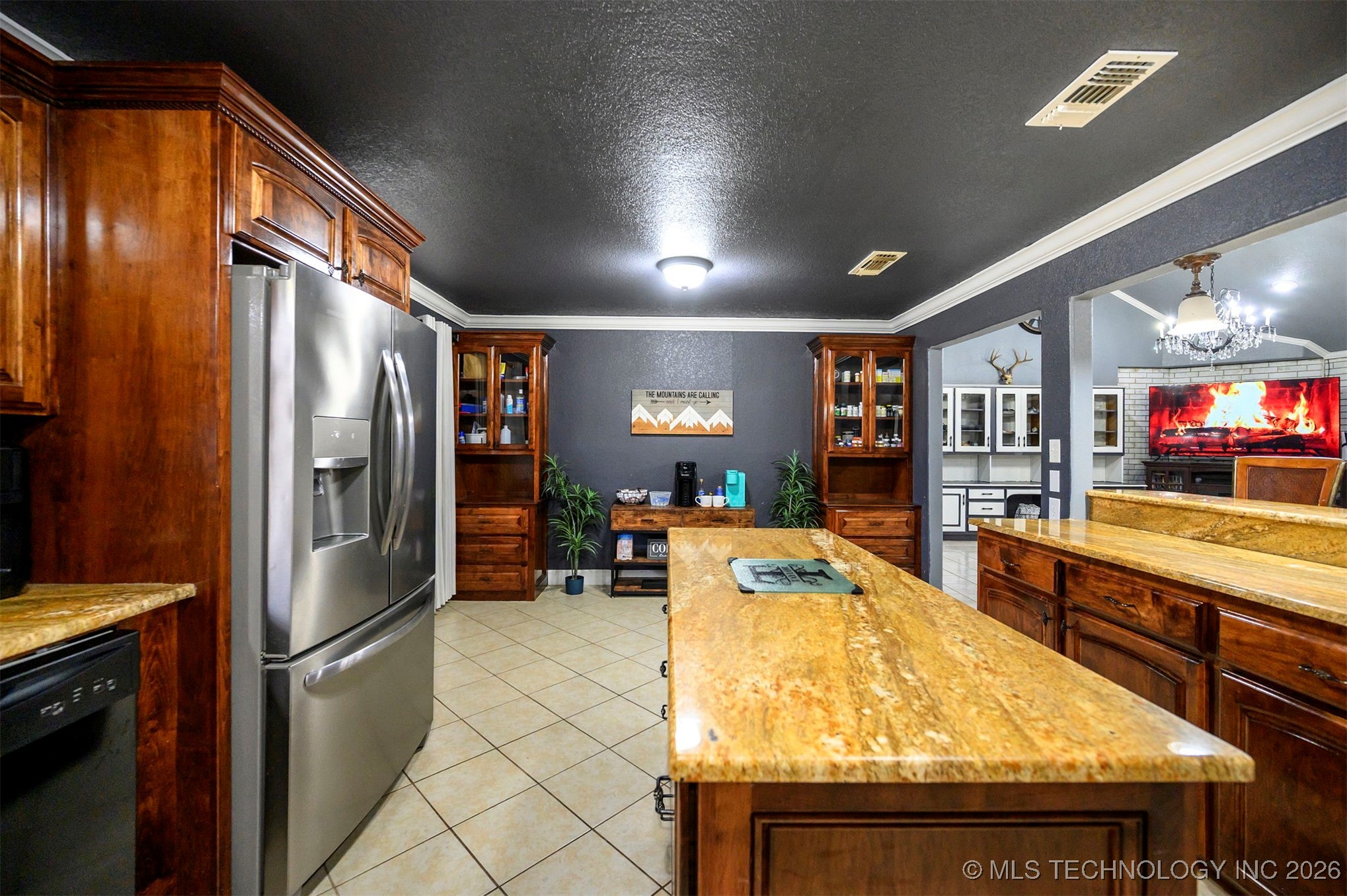 273 Main Street Property Photo 14