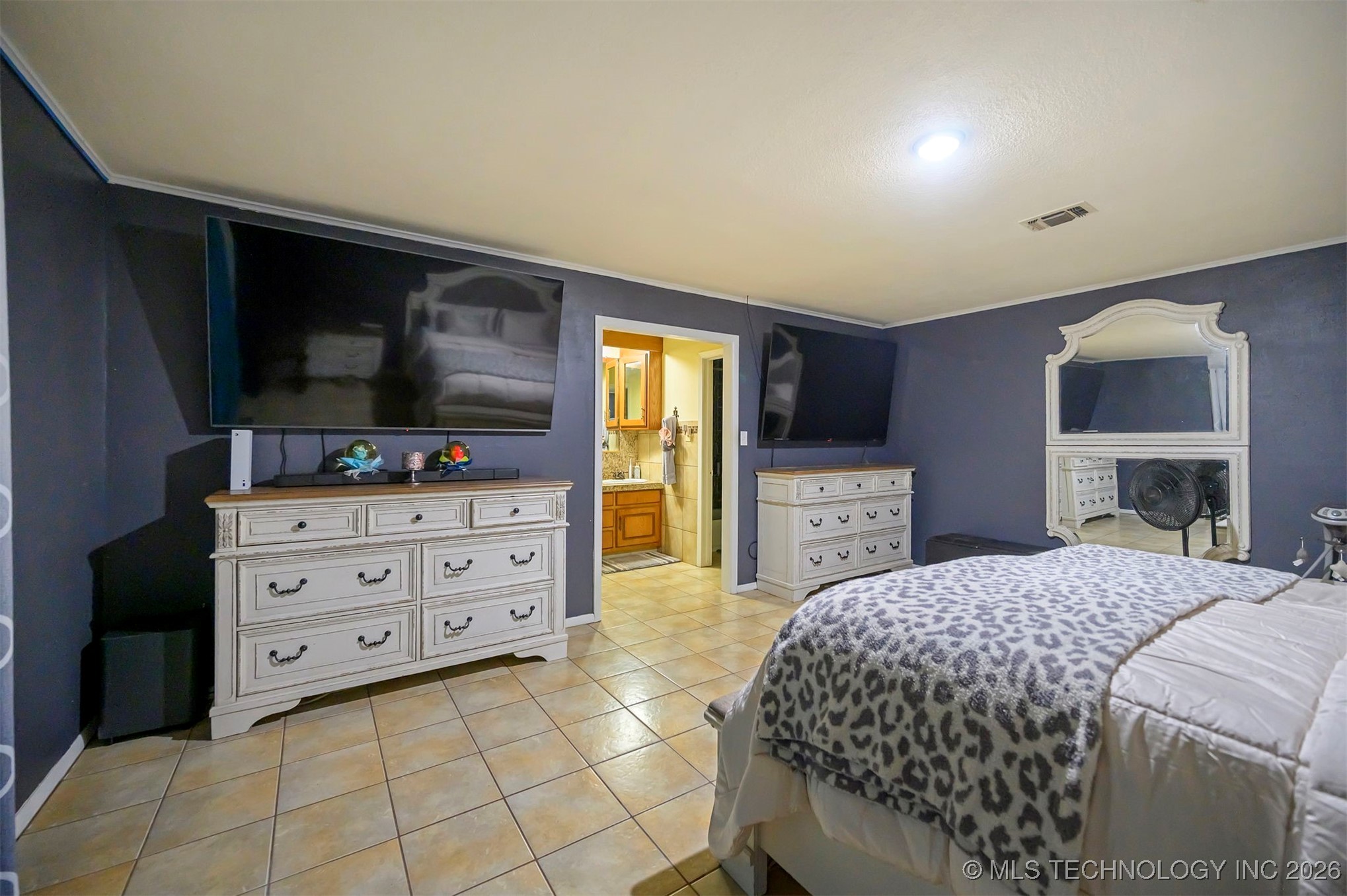 273 Main Street Property Photo 24