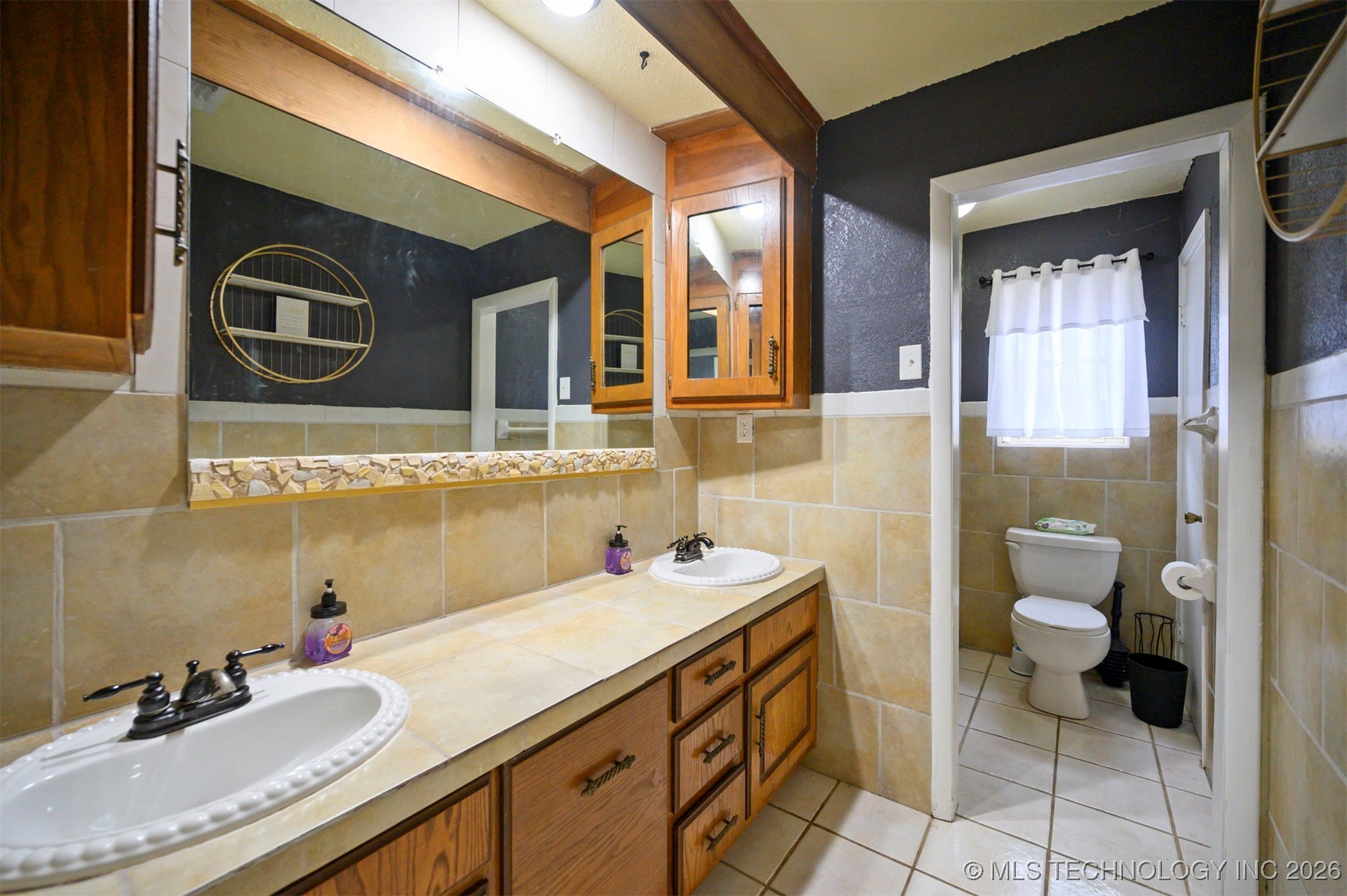 273 Main Street Property Photo 42