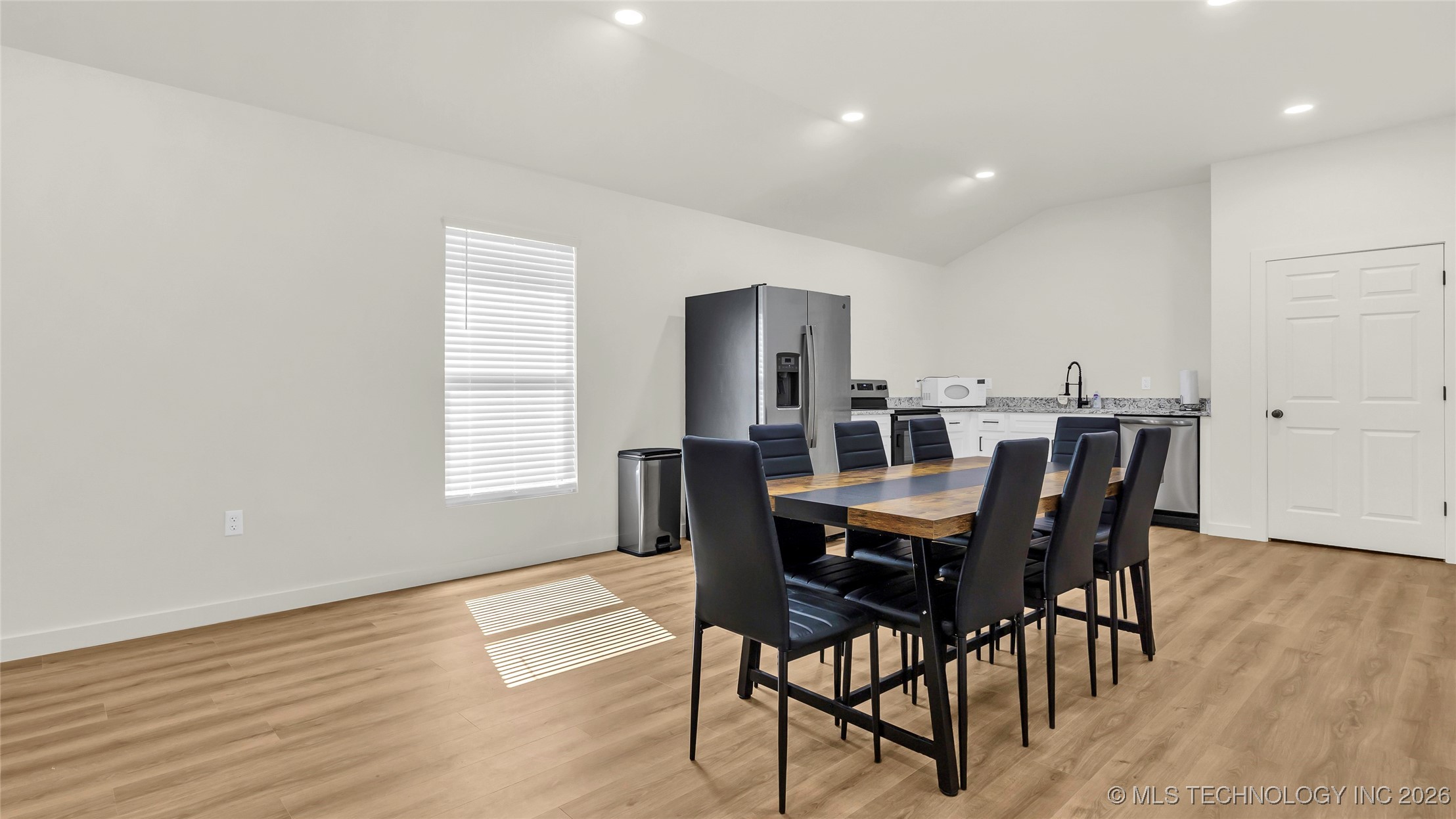 120 Birch Property Photo 7