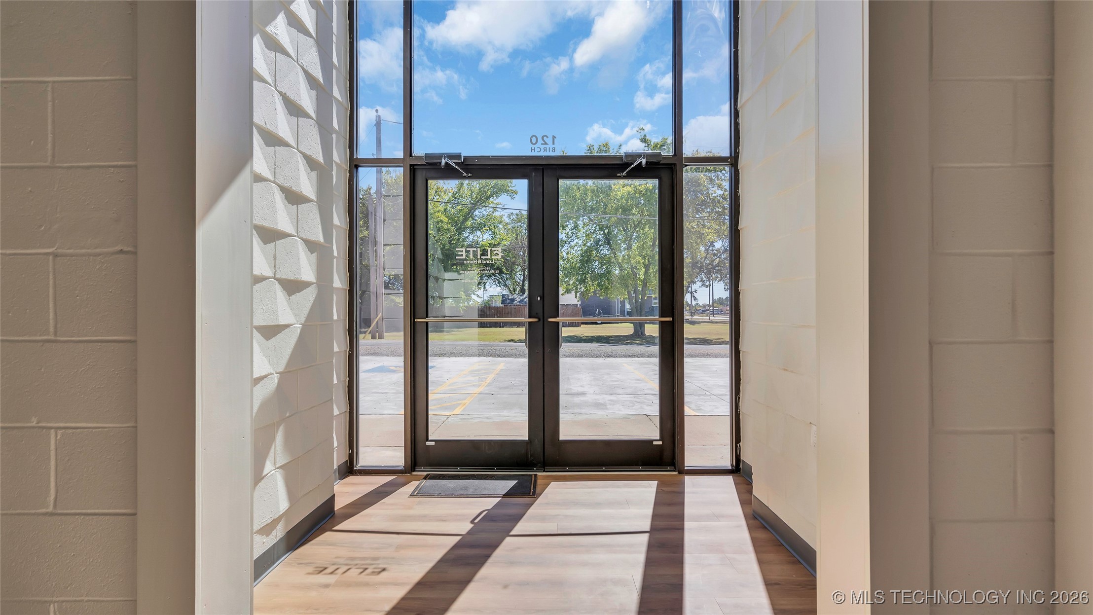 120 Birch Property Photo 22