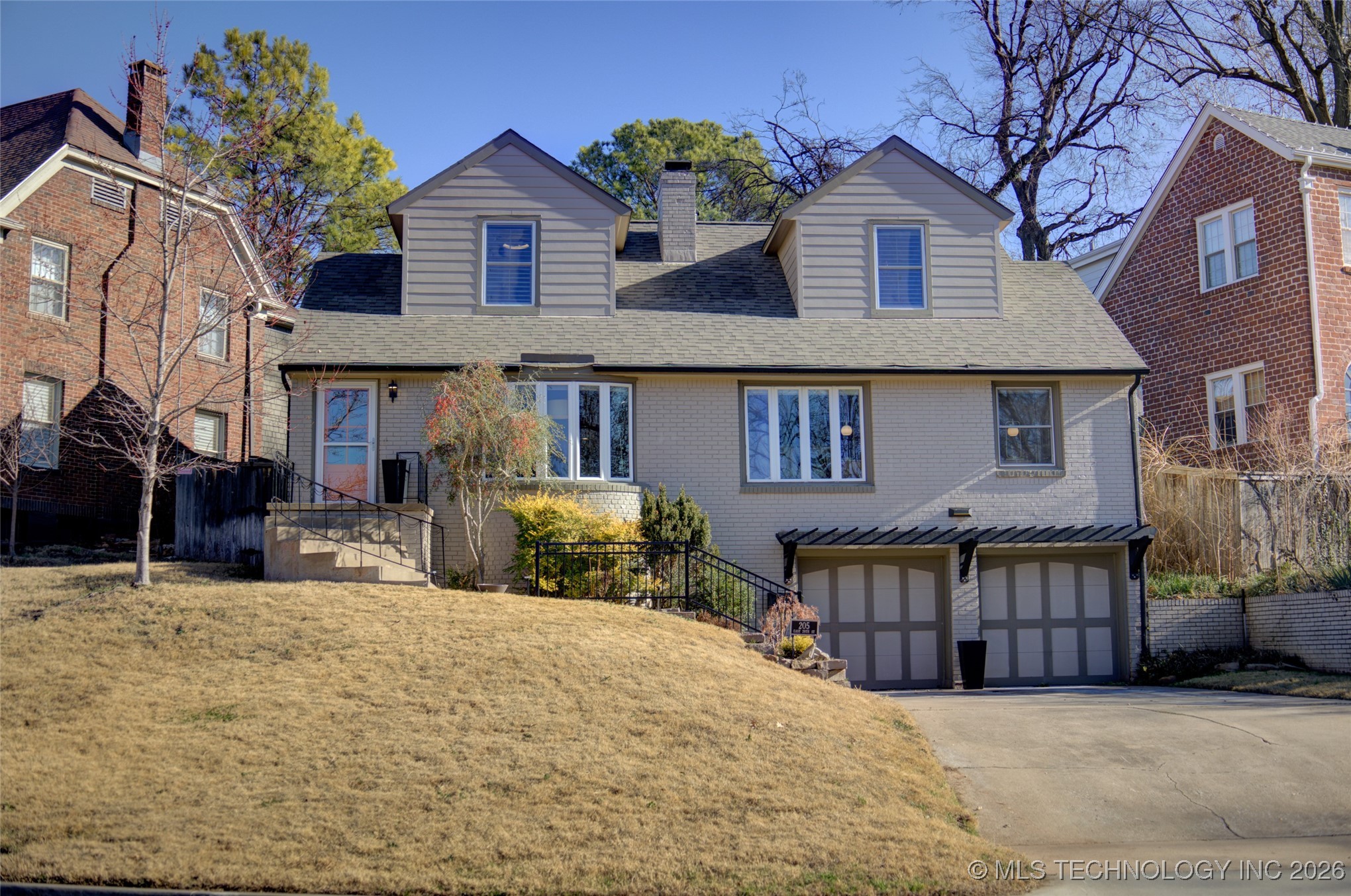 205 E 29th Street Property Photo 1