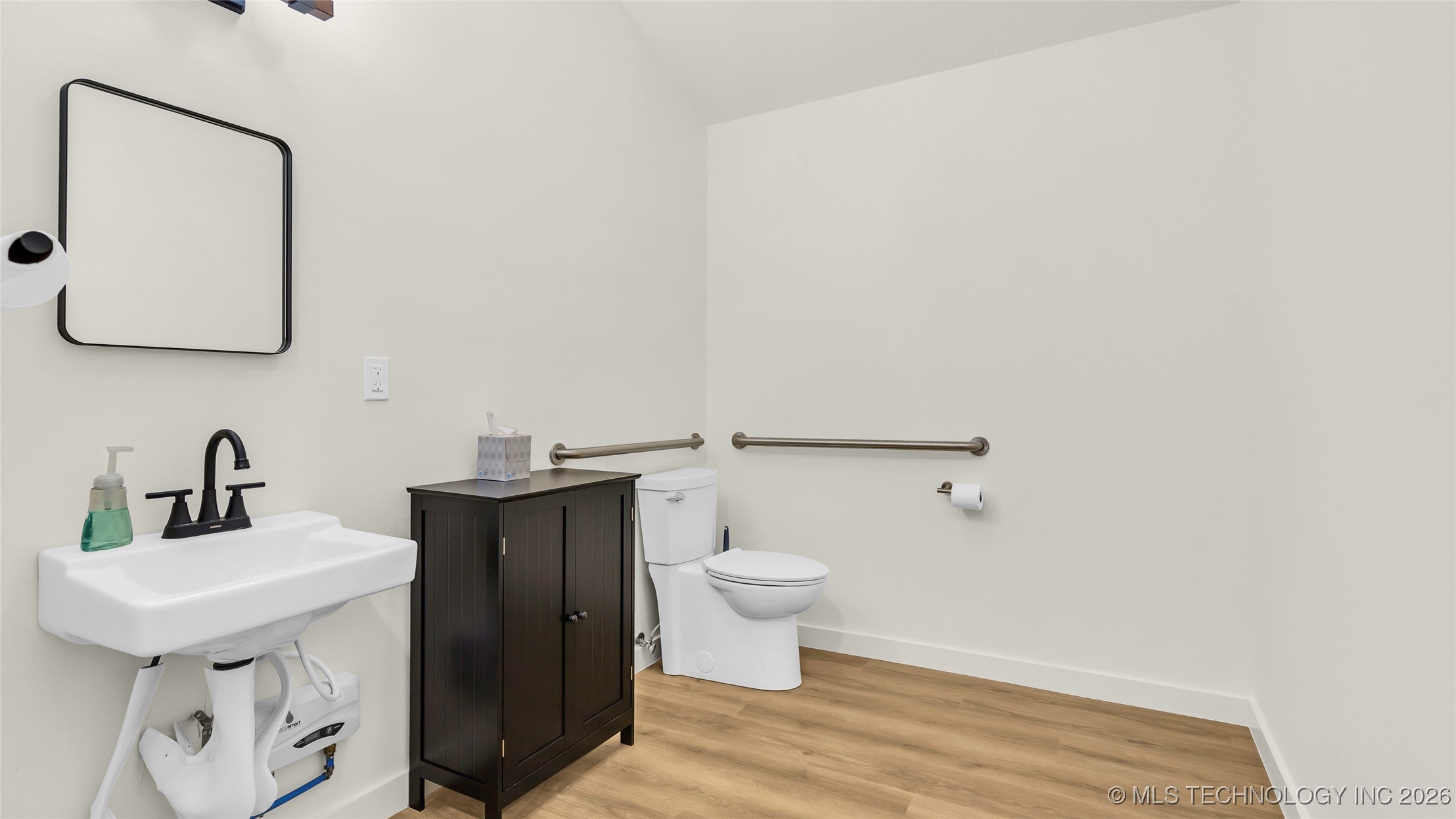 110 Main Property Photo 5