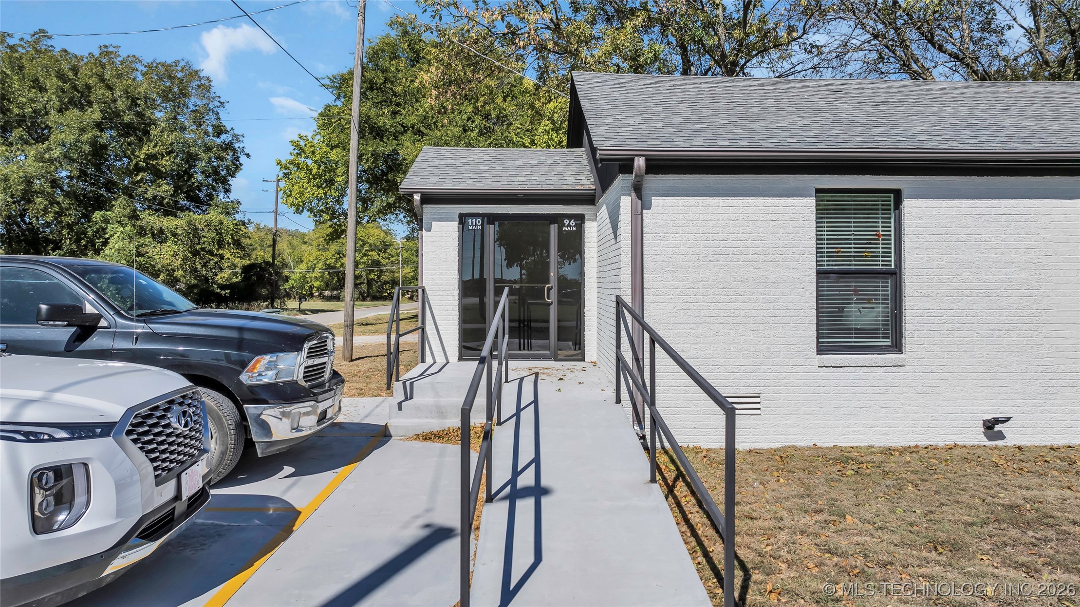 100 Main Property Photo 1