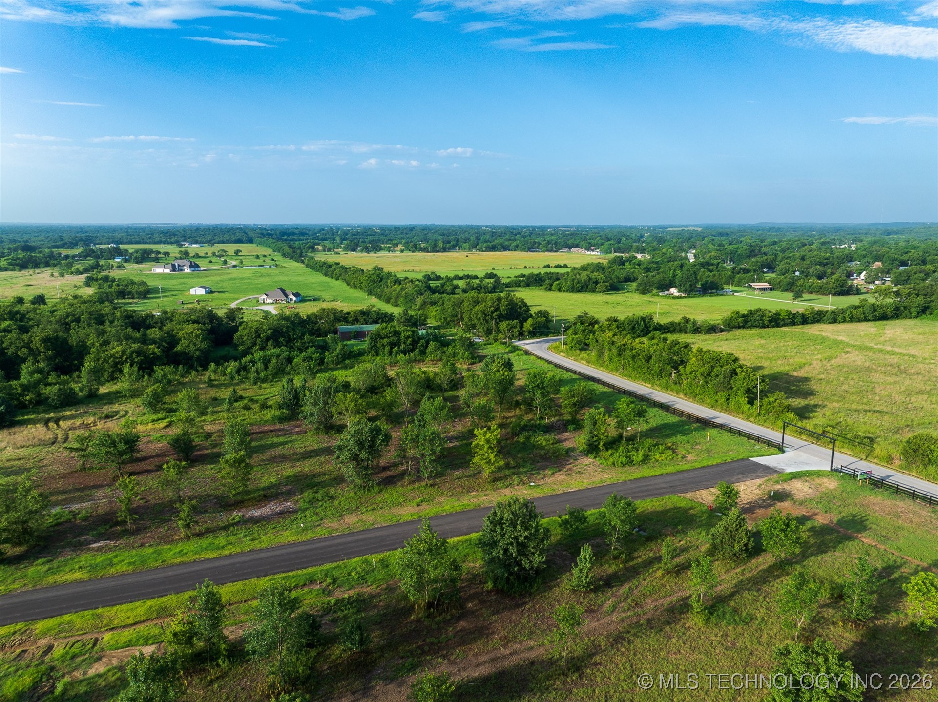 04 W 195th Street S Property Photo 25