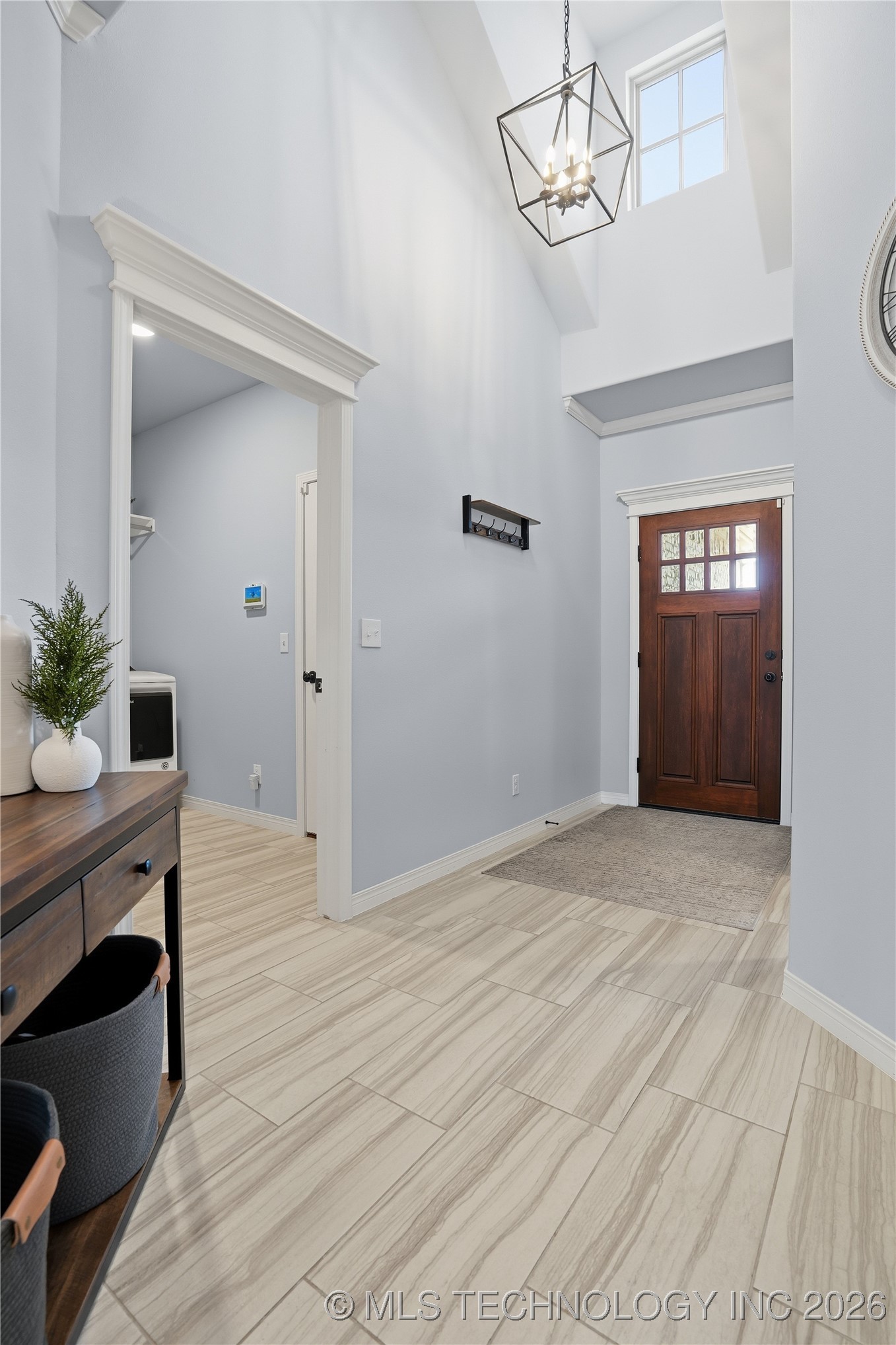 189 N Castle Street Property Photo 4