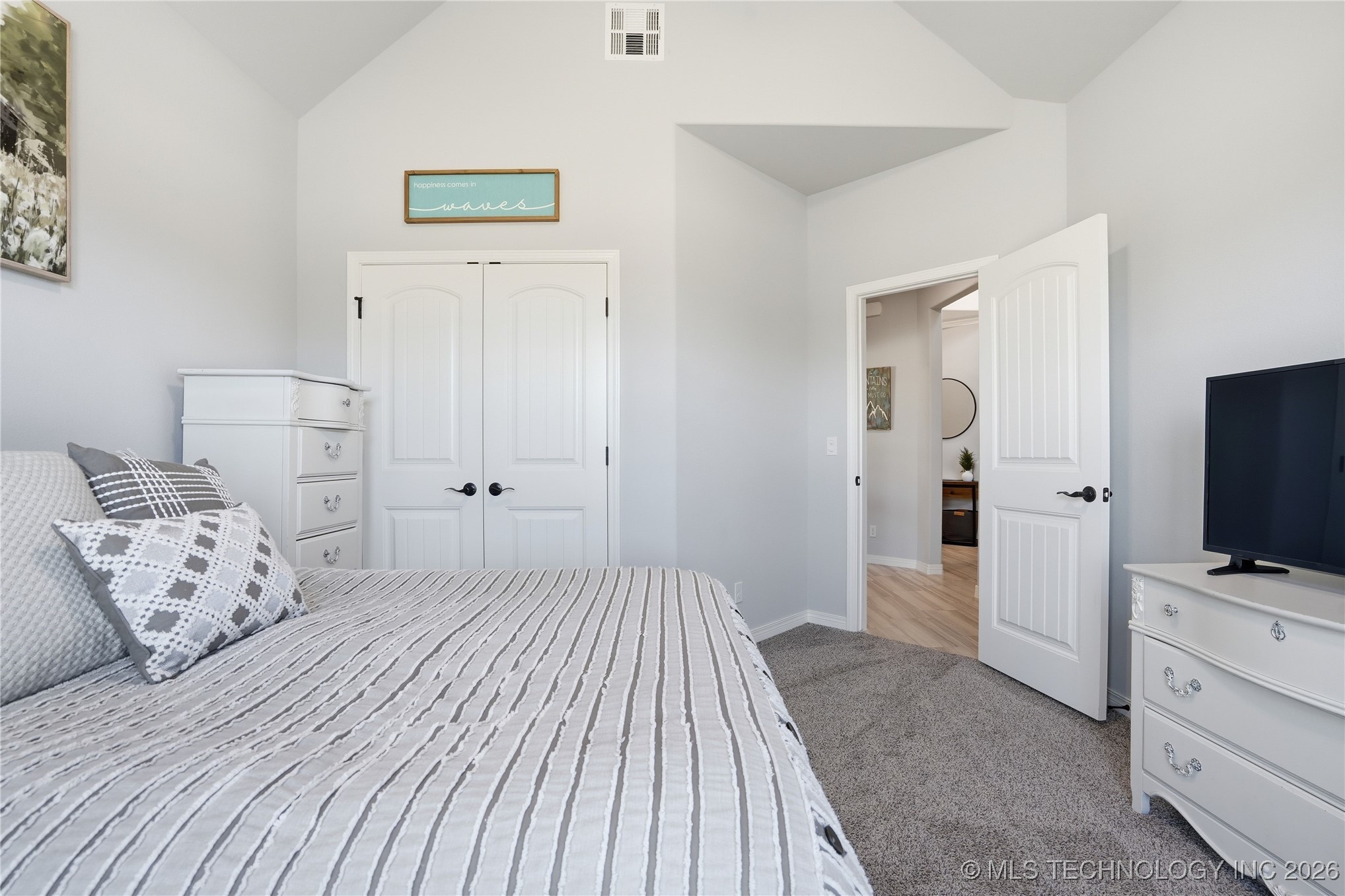 189 N Castle Street Property Photo 20