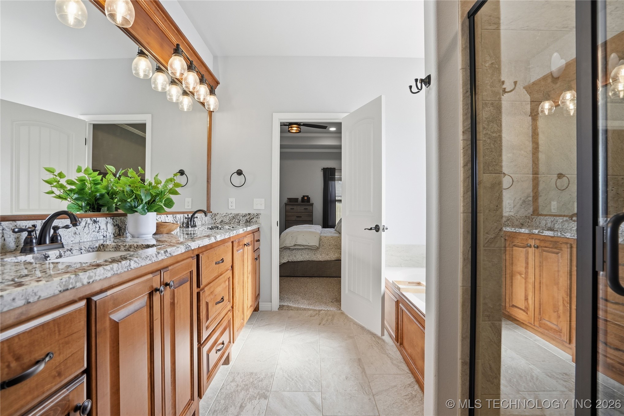 189 N Castle Street Property Photo 31