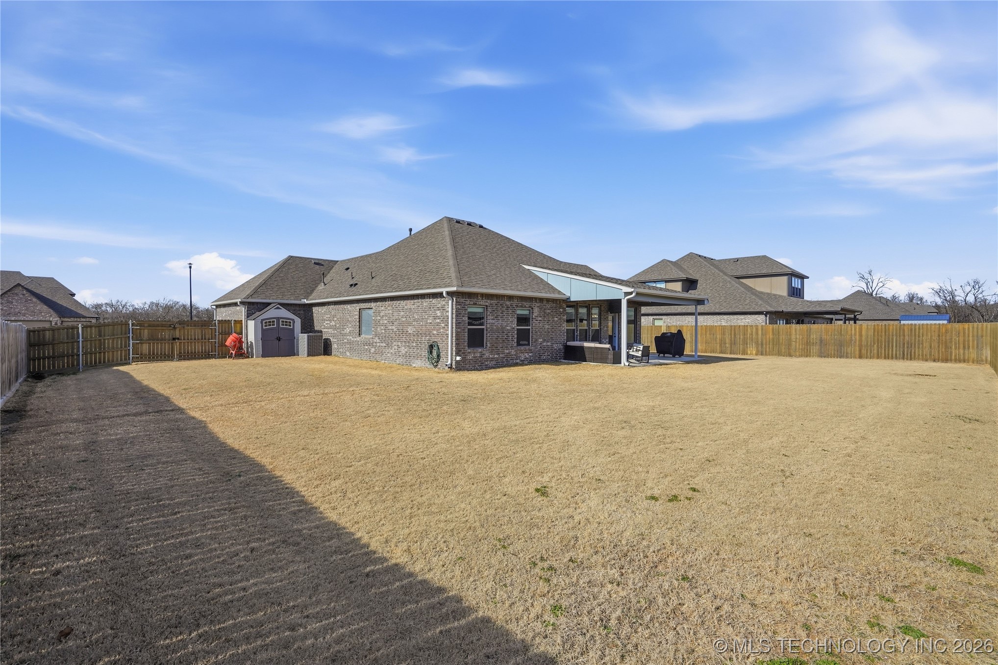 189 N Castle Street Property Photo 41