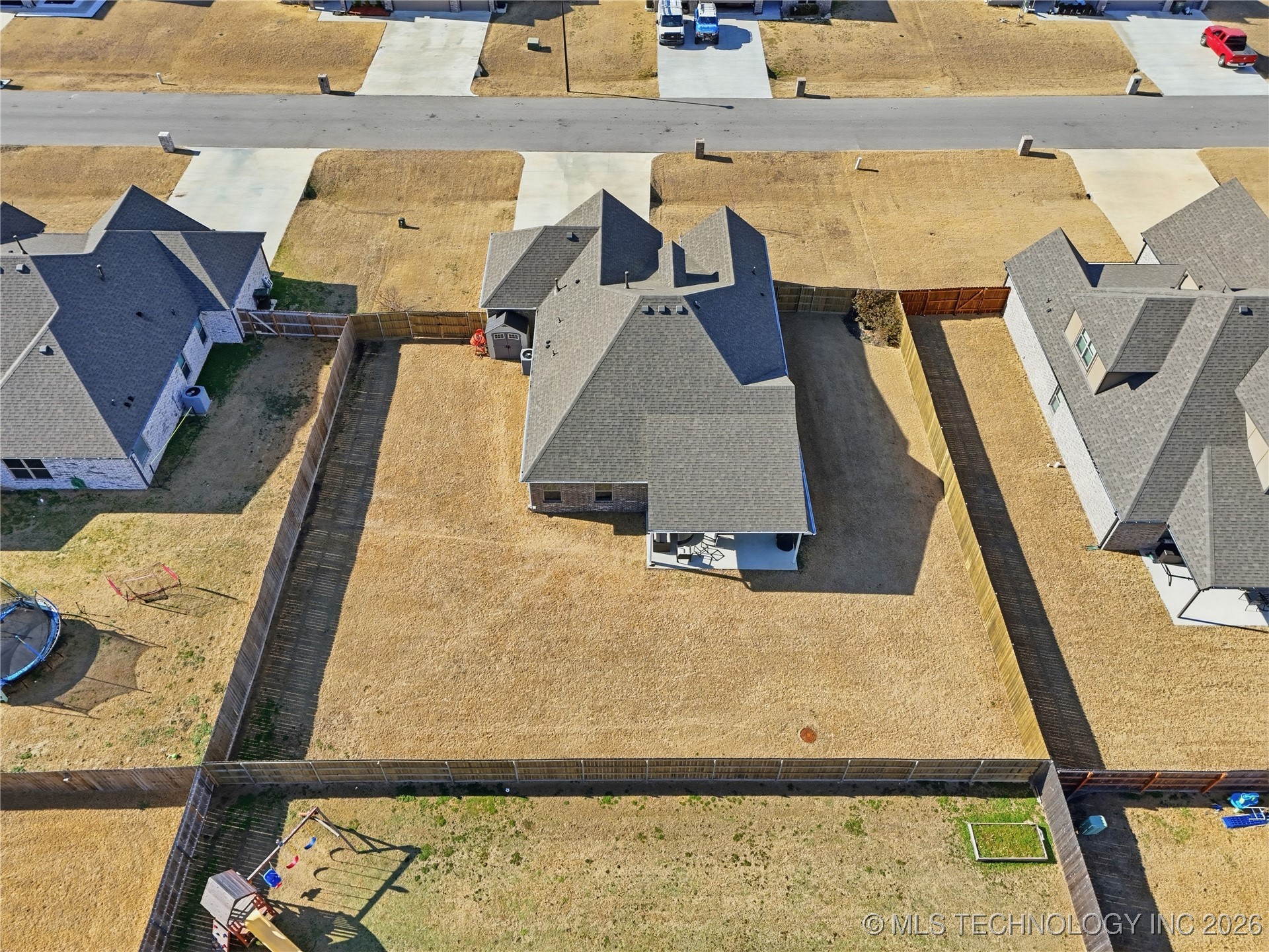 189 N Castle Street Property Photo 44