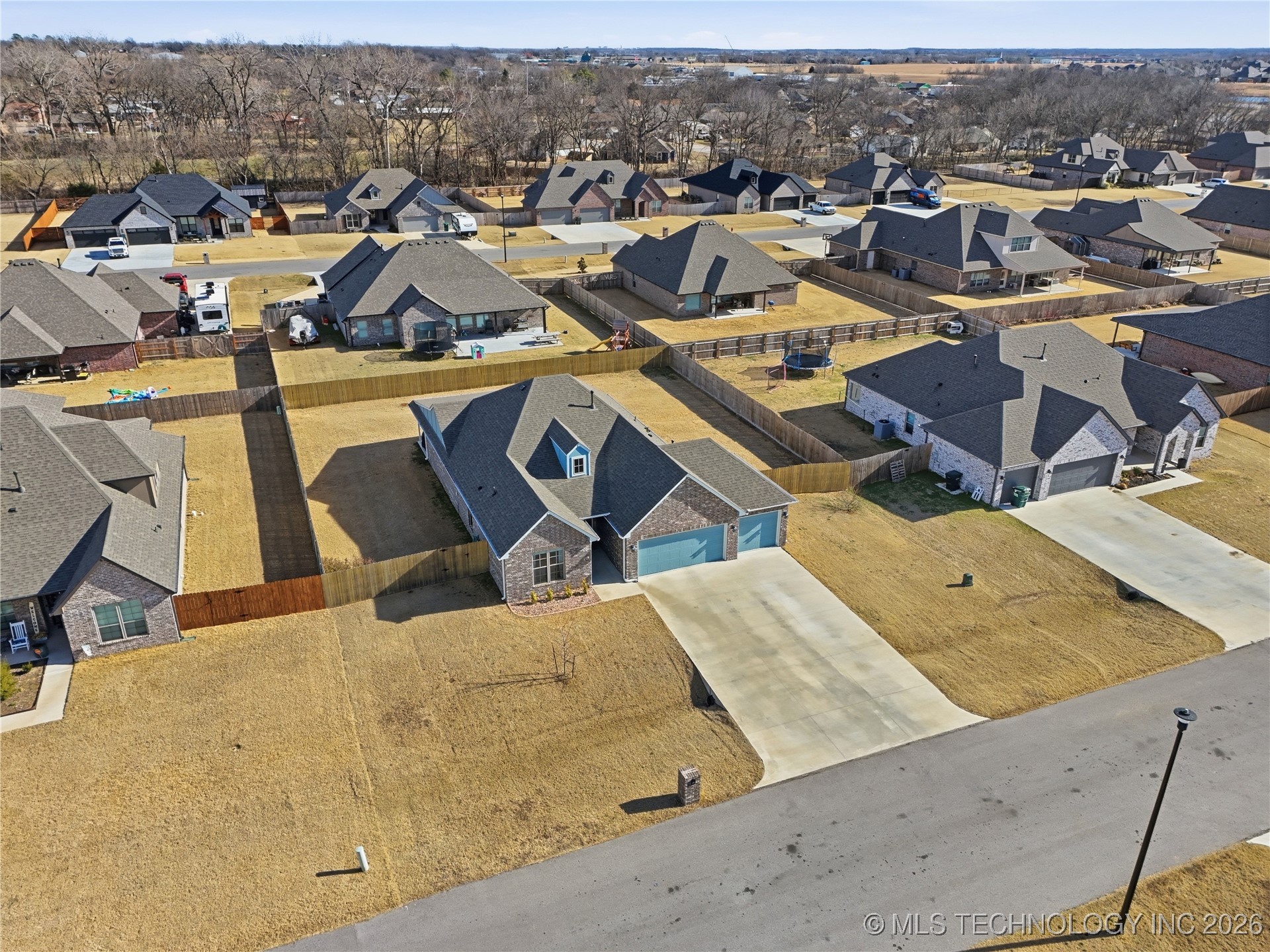 189 N Castle Street Property Photo 46