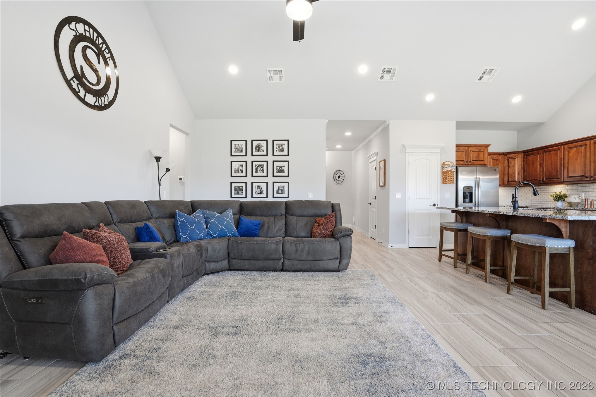 189 N Castle Street Property Photo 51