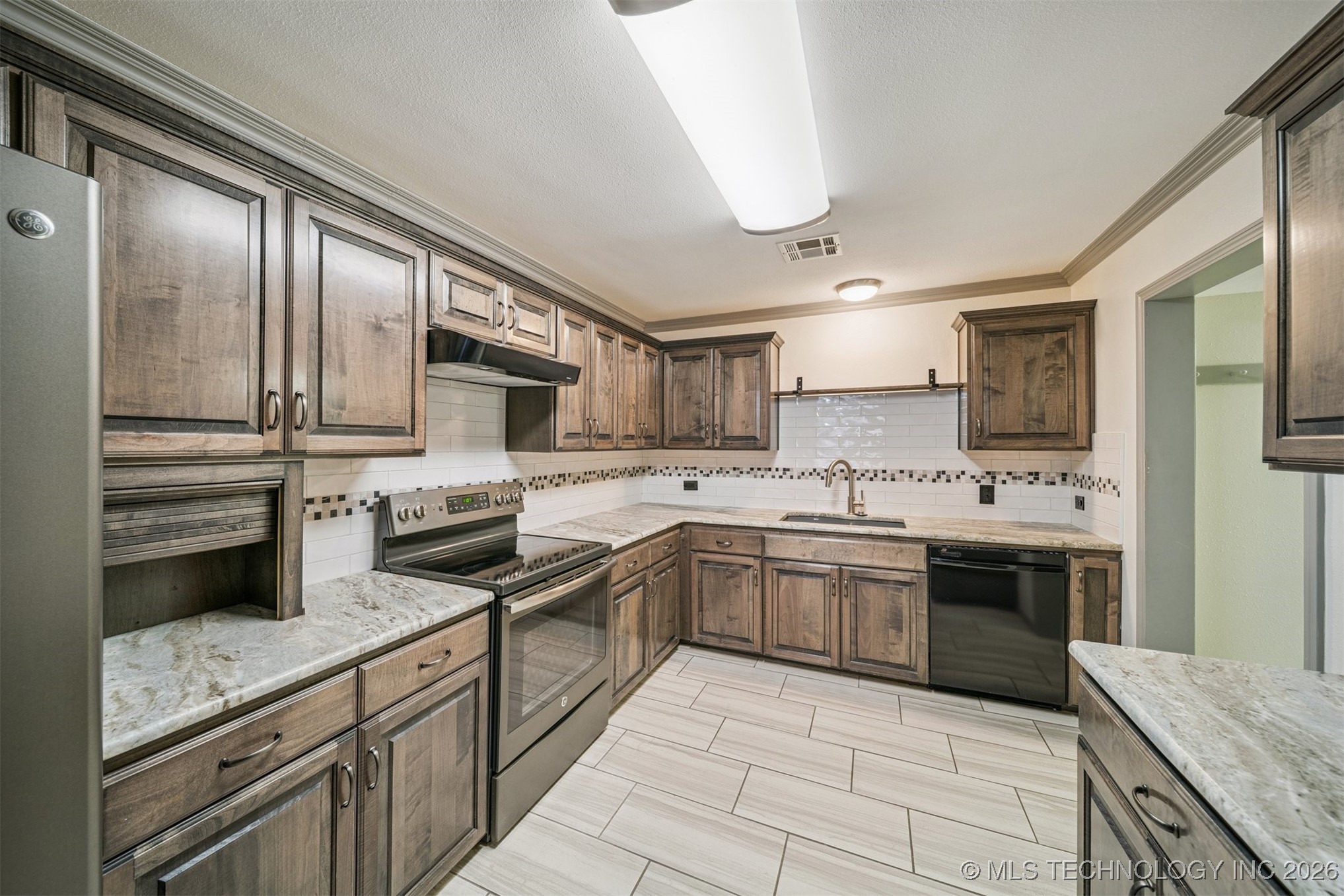 36252 S 4208 Road Property Photo 9