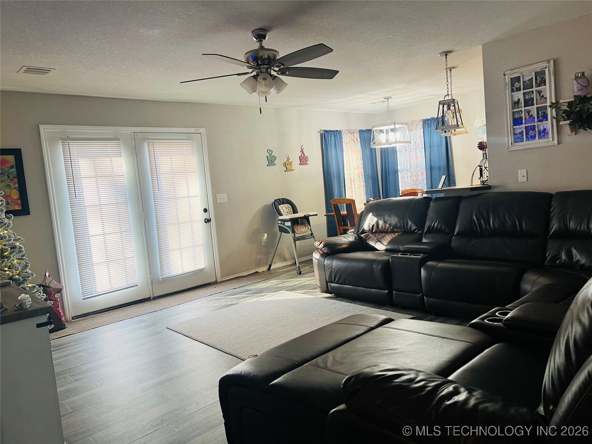 273 Main Property Photo 6